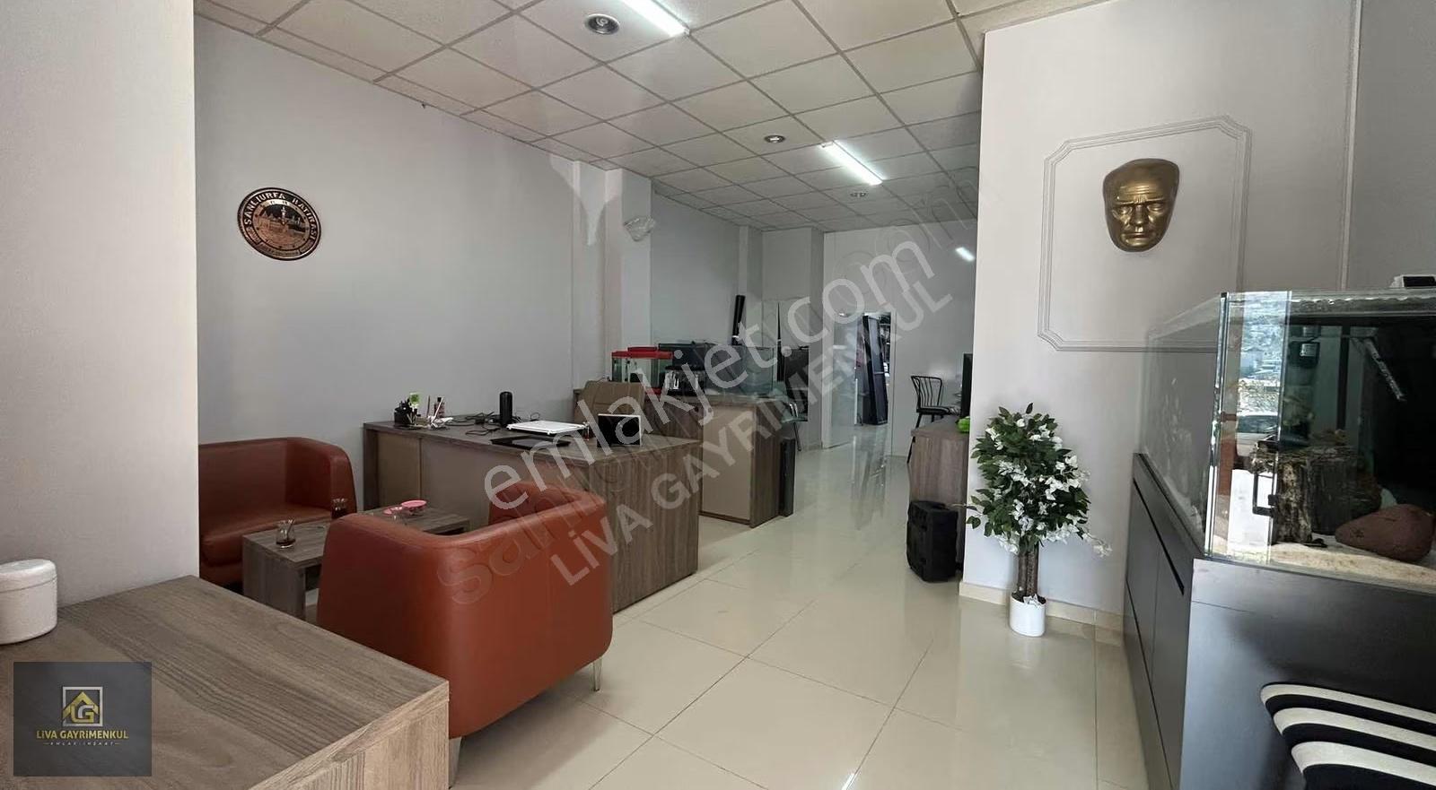 Karabağlar Metin Oktay'da Çift Cepheli, Vitrinli Kiralık Dükkan - Görsel 11