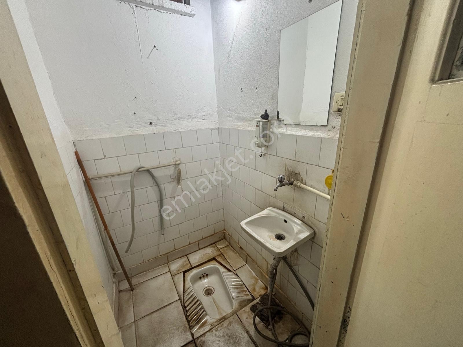 Sincan Yavuz Cd, 164 M²,2 Katlı, Wc-mutfaklı,satılık Dükkan ! - Görsel 10