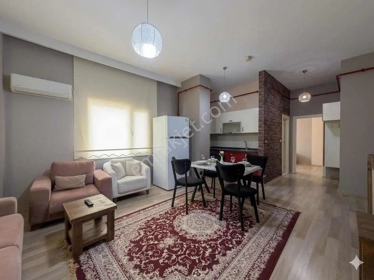 Aktif'ten Havuzlu Sitede Full Eşyalı 1+1