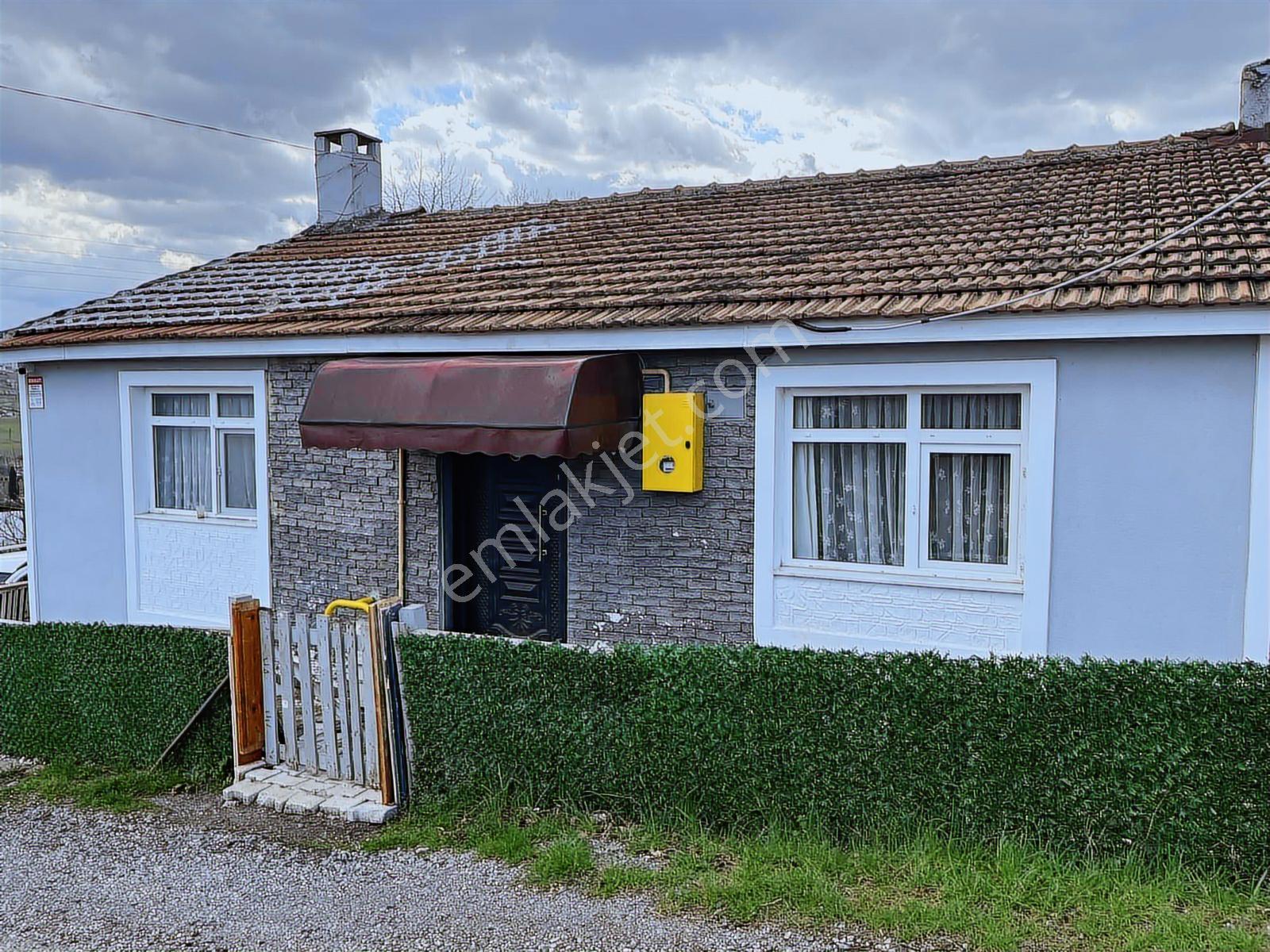 Beypınar Mahallesi / Müstakil Ev Ve Arsası / 4 Kat İmarlı