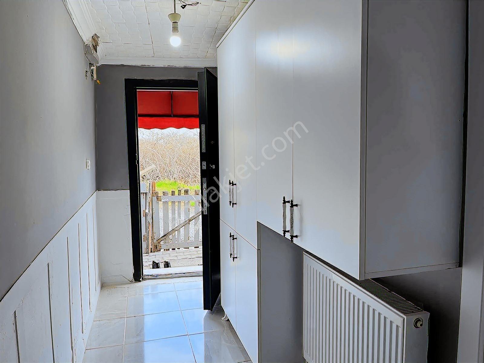 Beypınar Mahallesi / Müstakil Ev Ve Arsası / 4 Kat İmarlı - Görsel 11