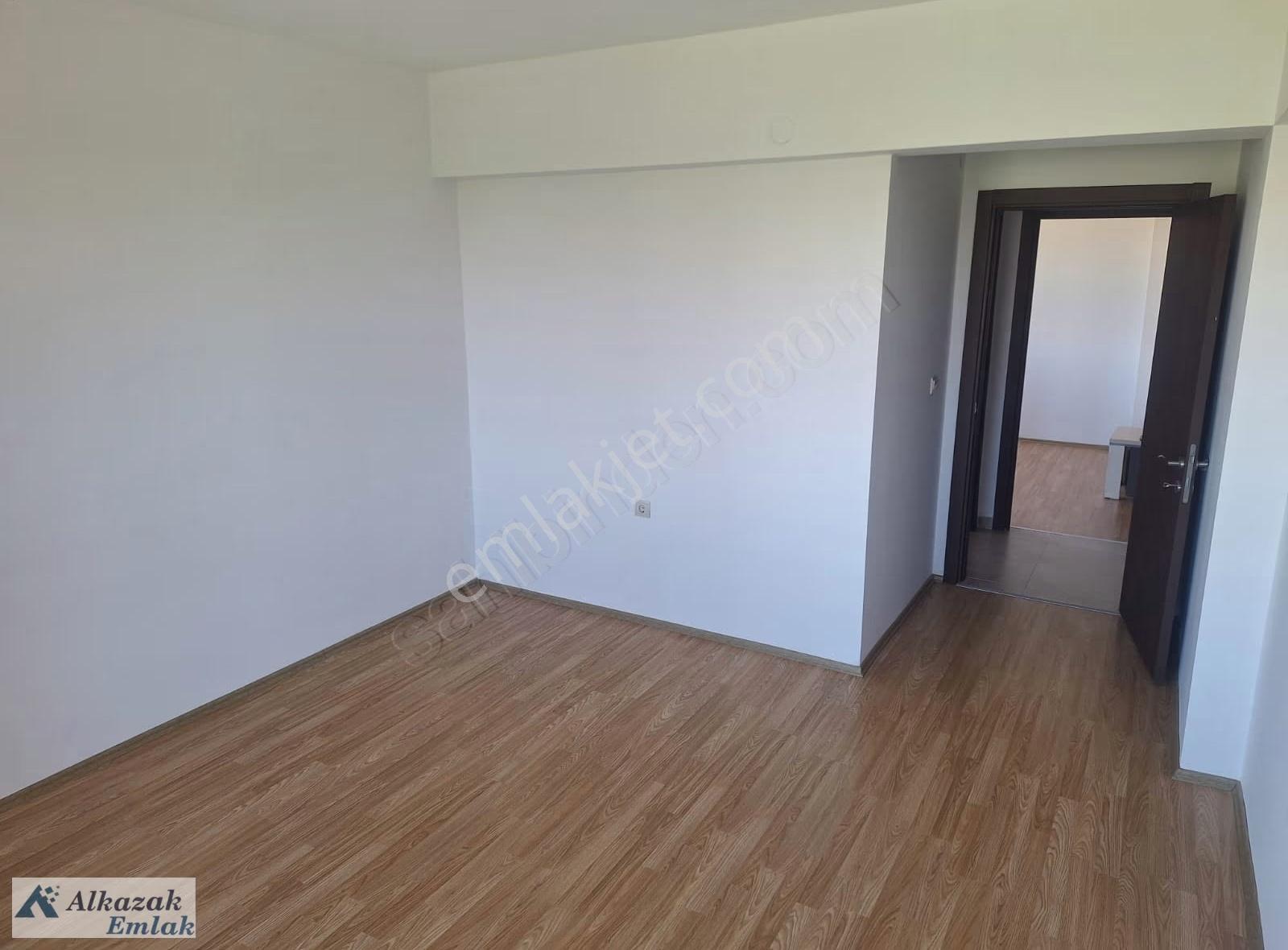 Alcı Mahallesinde Kiralık 4+1 Daire - Görsel 19