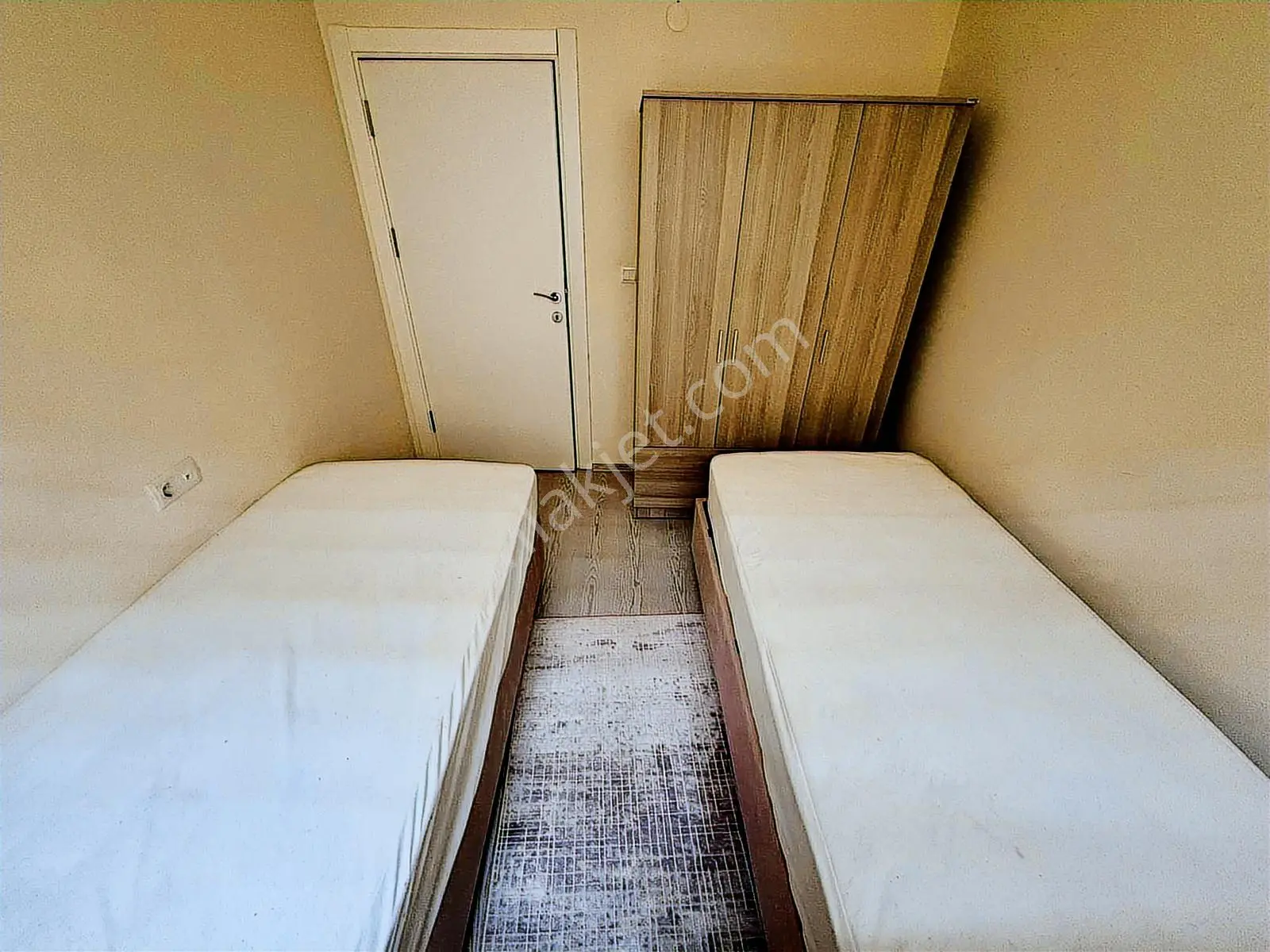 Garanti Emlaktan Üniversite Yanı Satılık 1+1 Full Eşyalı Daire - Görsel 18