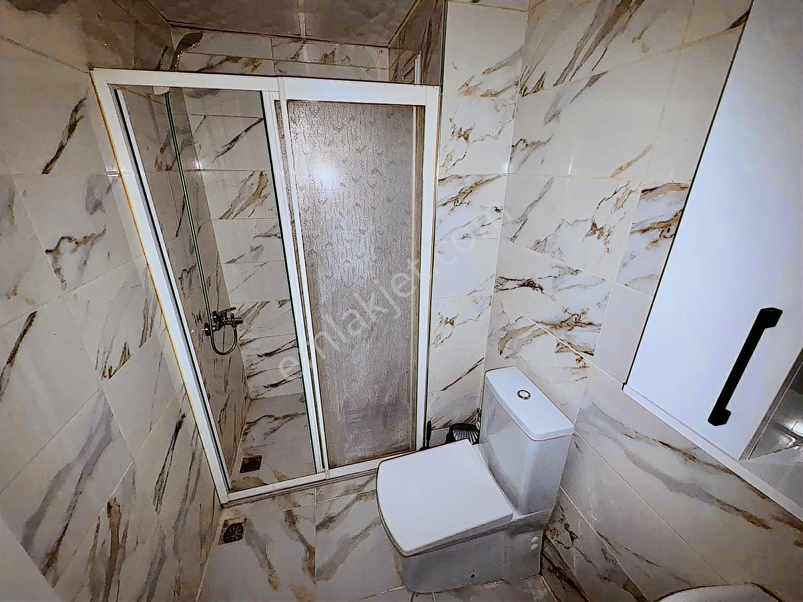 Garanti Emlaktan Üniversite Yanı Satılık 1+1 Full Eşyalı Daire - Görsel 19