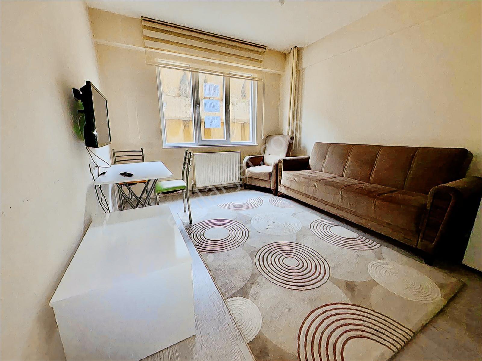 Garanti Emlaktan Üniversite Yanı Satılık 1+1 Full Eşyalı Daire - Görsel 17