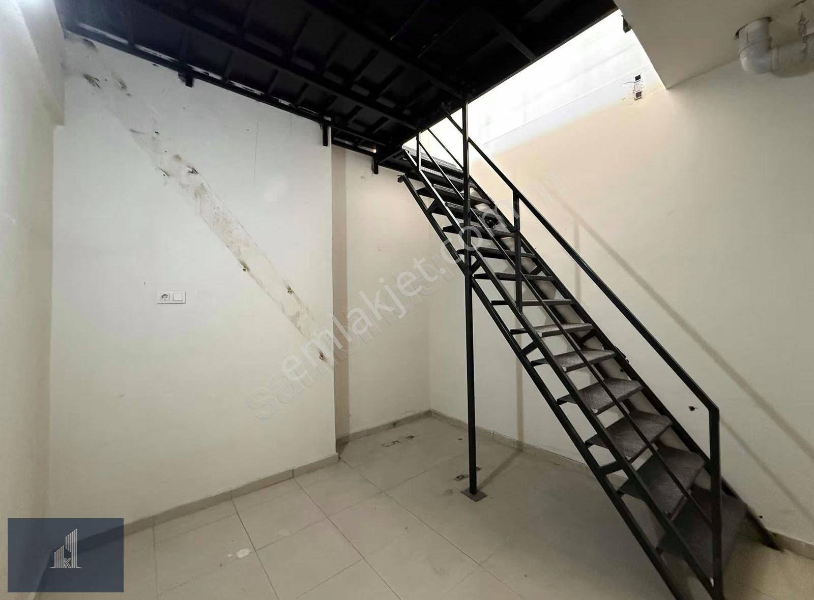 Kadir Dikici'den Alemdar Caddesi Üzerinde Kiralık 38m² İşyeri - Görsel 10