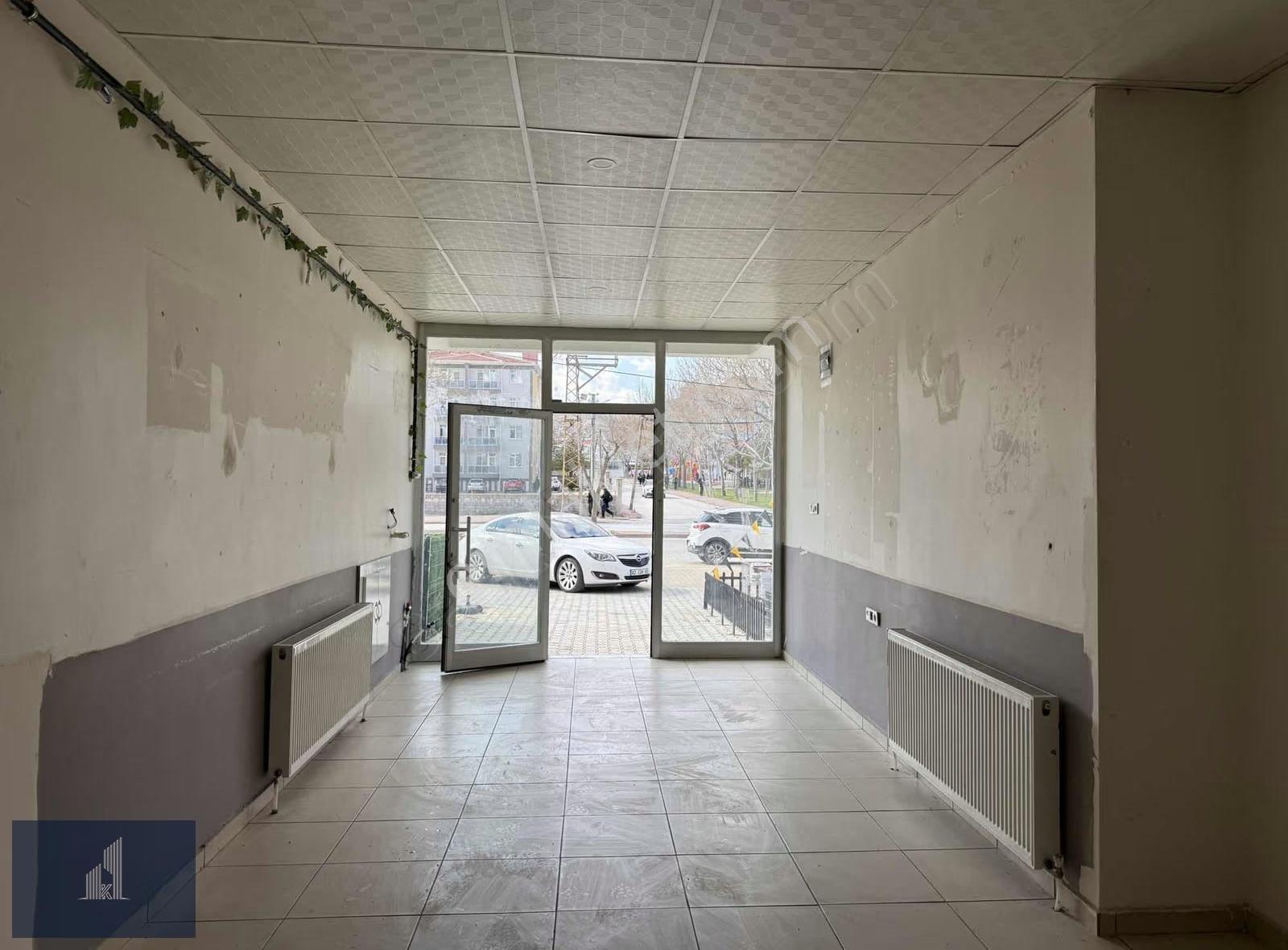 Kadir Dikici'den Alemdar Caddesi Üzerinde Kiralık 38m² İşyeri - Görsel 4