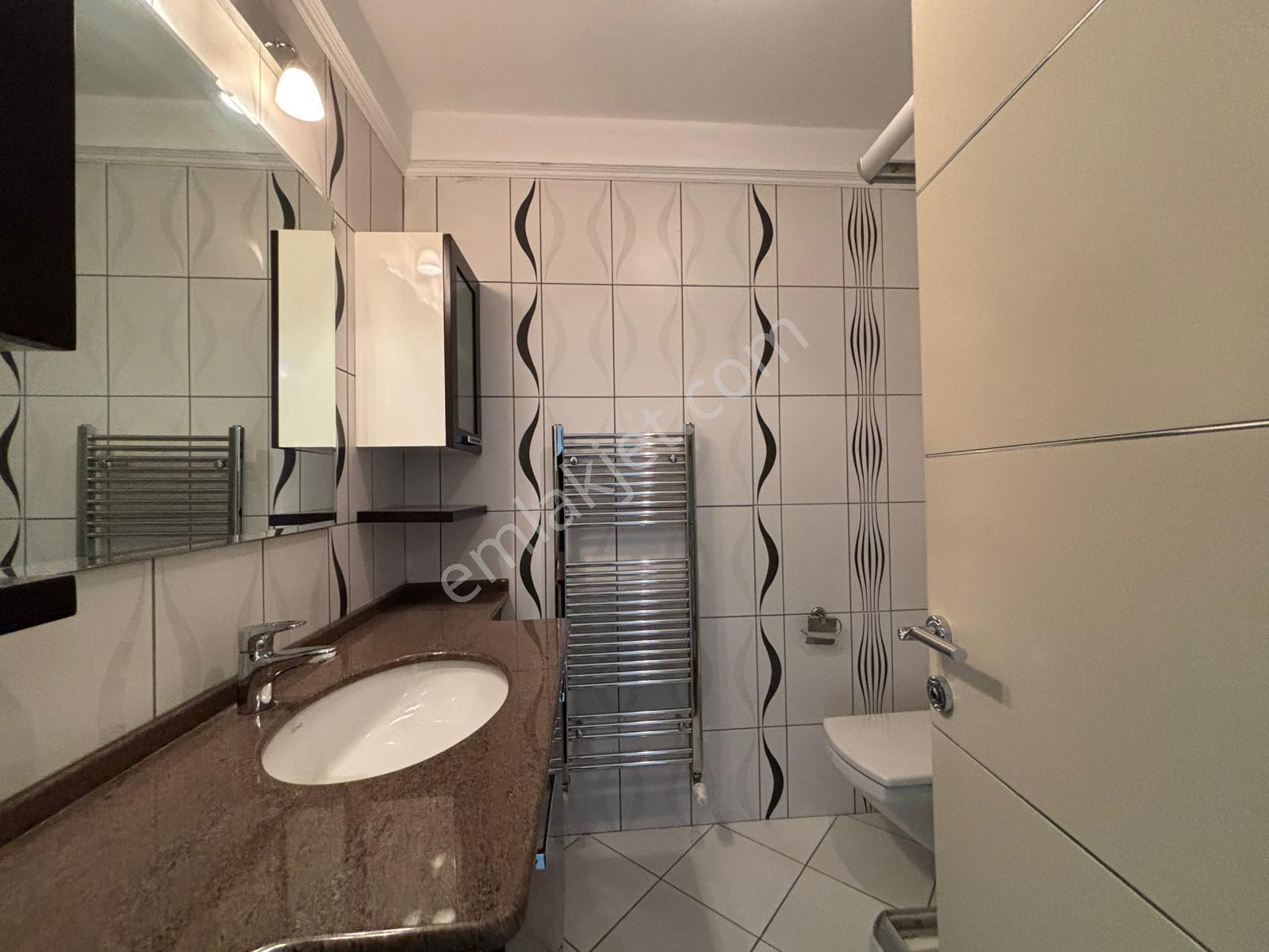 Alsancak Punta Rezidans 4+1 260m2 Deniz Manzaralı Kiralık Daire! - Görsel 32
