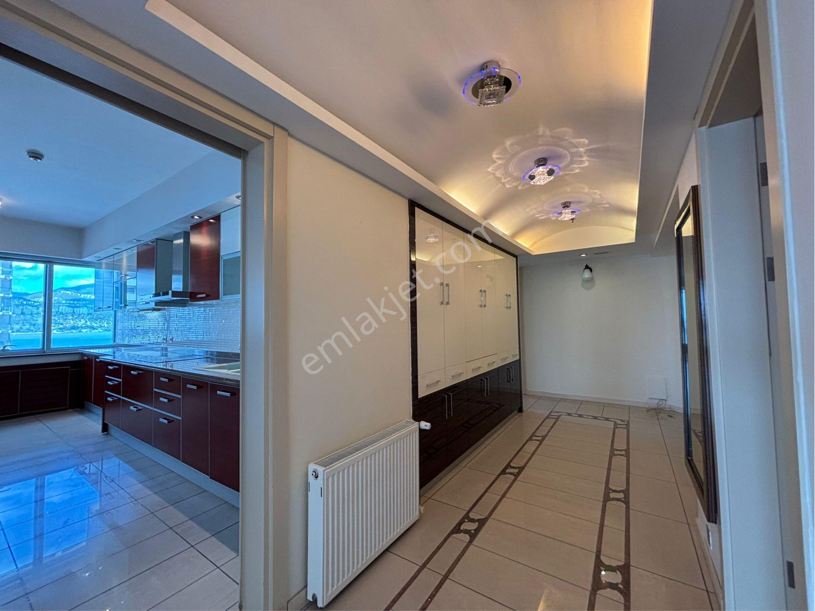 Alsancak Punta Rezidans 4+1 260m2 Deniz Manzaralı Kiralık Daire! - Görsel 10