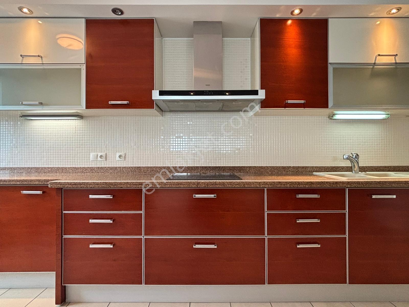 Alsancak Punta Rezidans 4+1 260m2 Deniz Manzaralı Kiralık Daire! - Görsel 18