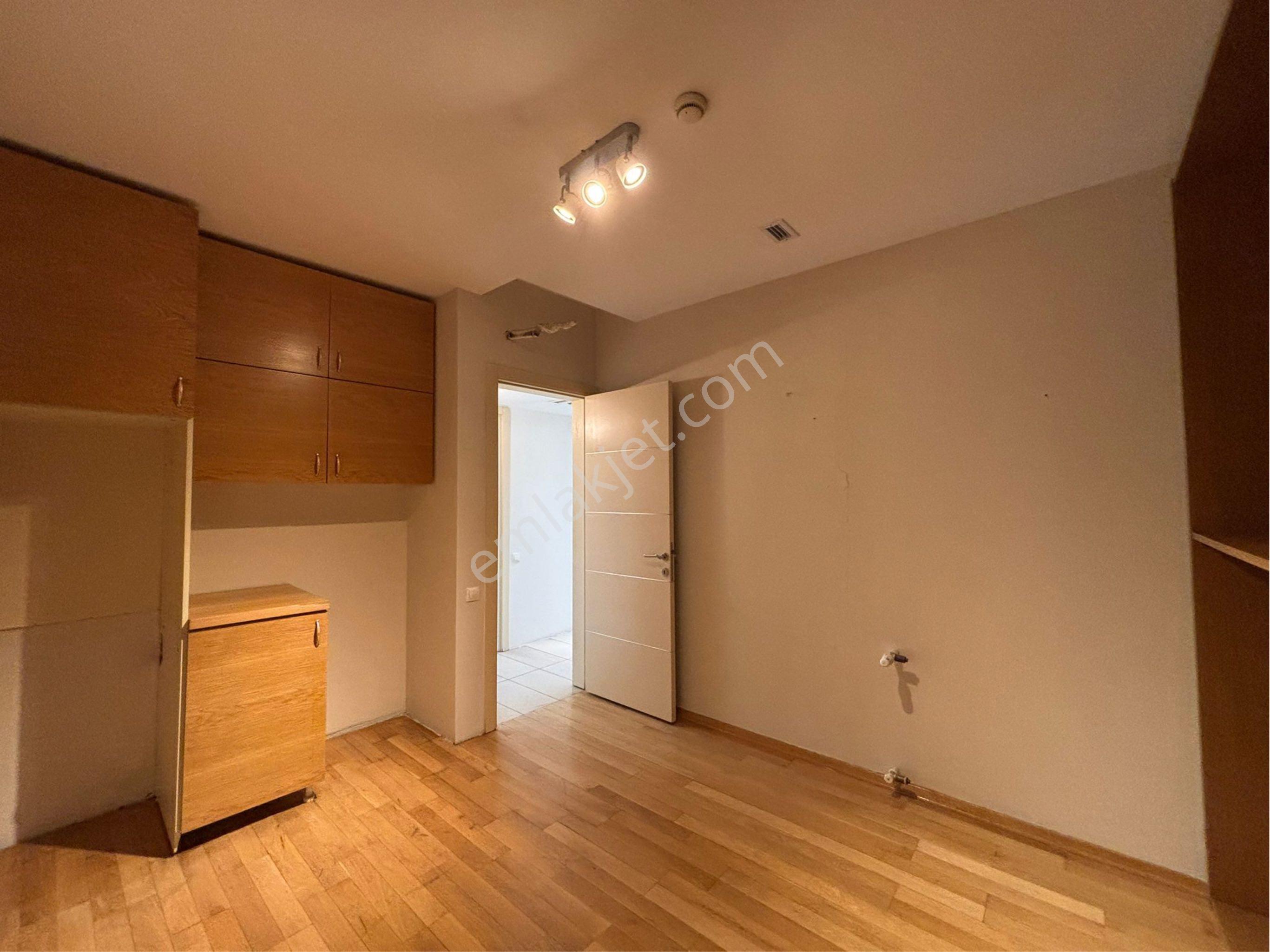Alsancak Punta Rezidans 4+1 260m2 Deniz Manzaralı Kiralık Daire! - Görsel 6