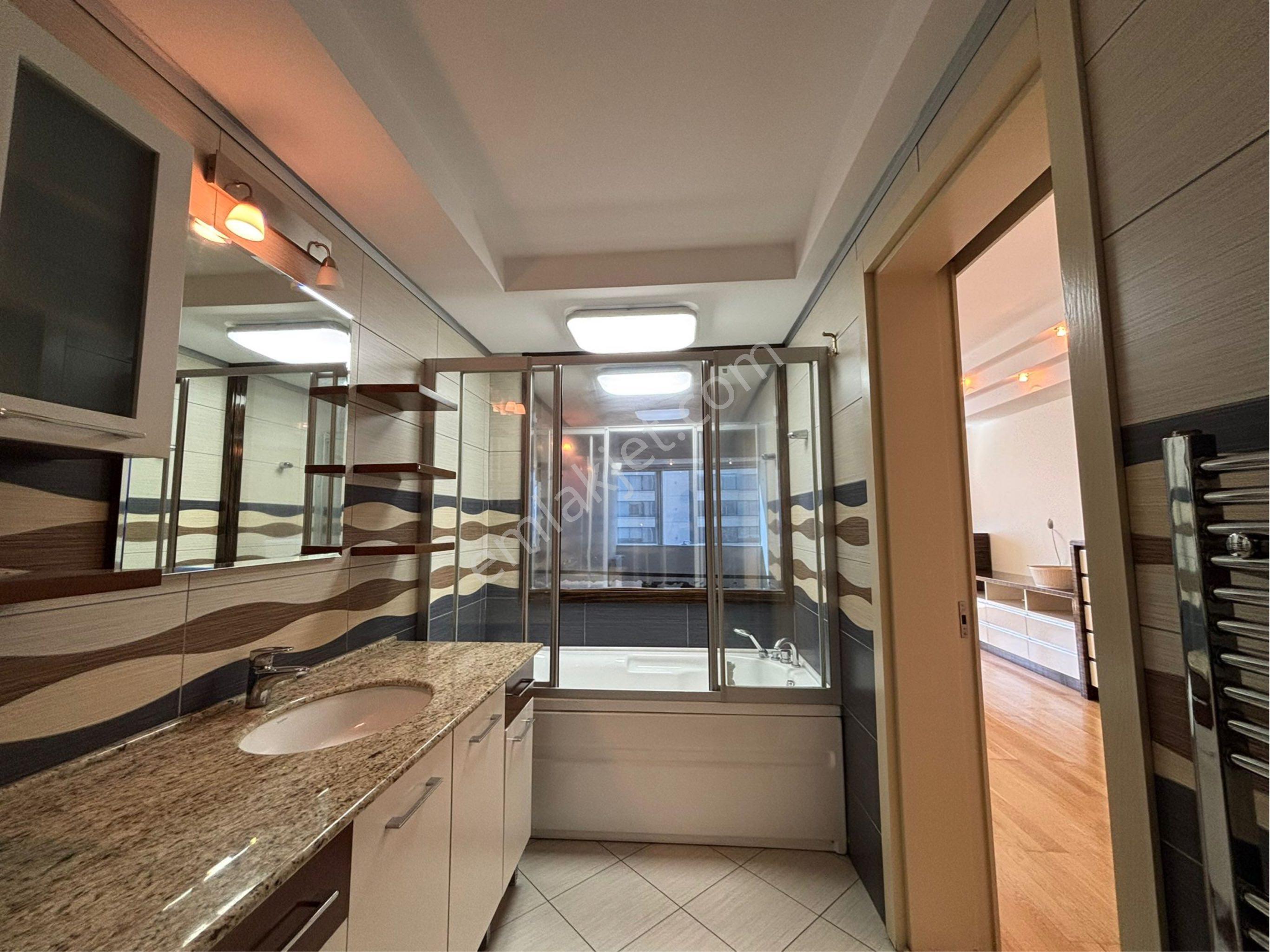 Alsancak Punta Rezidans 4+1 260m2 Deniz Manzaralı Kiralık Daire! - Görsel 7