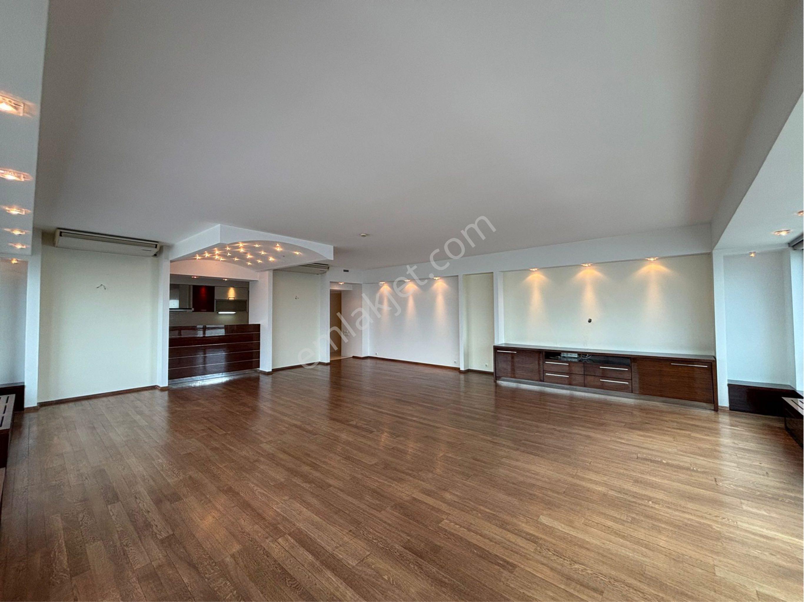 Alsancak Punta Rezidans 4+1 260m2 Deniz Manzaralı Kiralık Daire! - Görsel 12