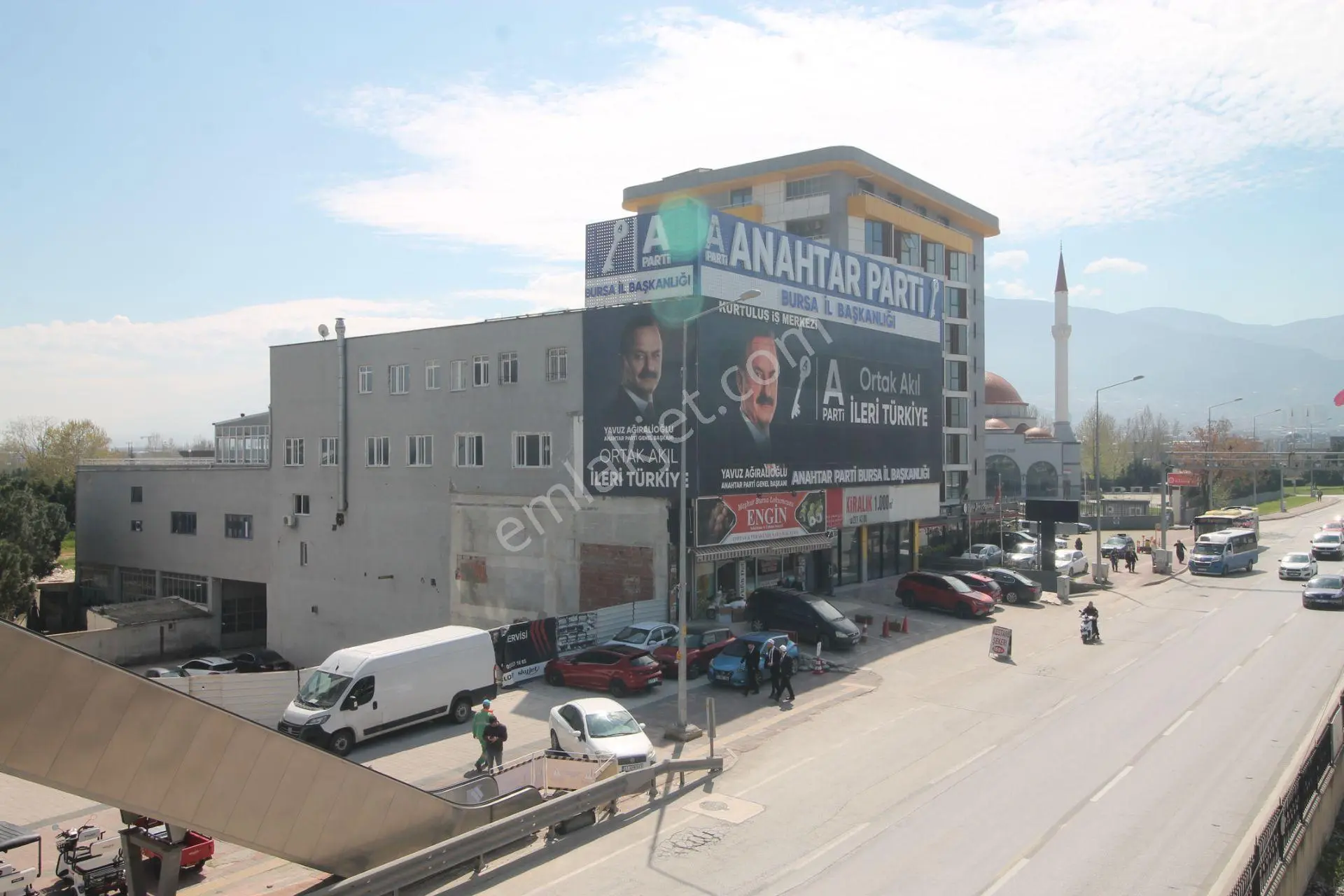 Yalova Yoluna Cephe 1.000 M2 Düz Giriş+asma Kat Mağaza & Dükkan