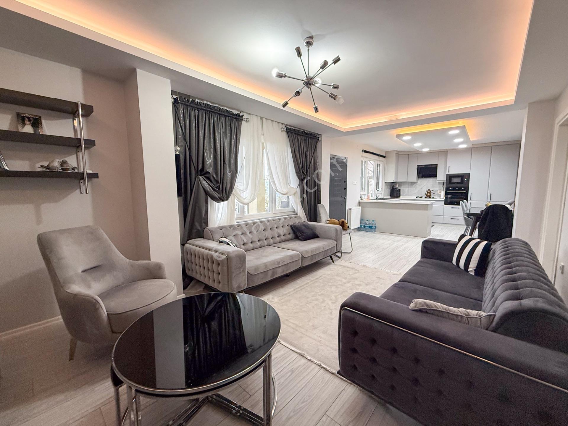 Kumbağ'da Panoramik Deniz Manzaralı Satılık 3+1 Dubleks Villa - Görsel 12