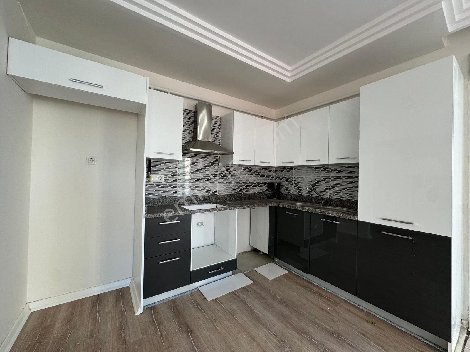 Gürselpaşa'da 8 Yaş/9katlı Apt/3+1/ç.banyo/g.odalı/sosyal Alanlı - Görsel 2