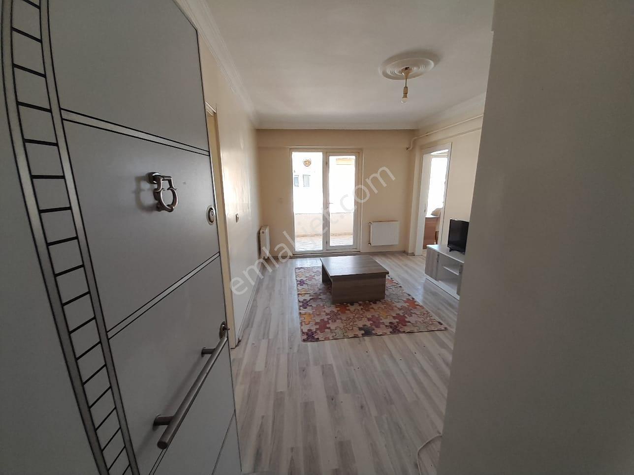 Üniversite Loca Large Sitesinde 3+1 Havuzlu Kiralık Eşyalı Daire - Görsel 2