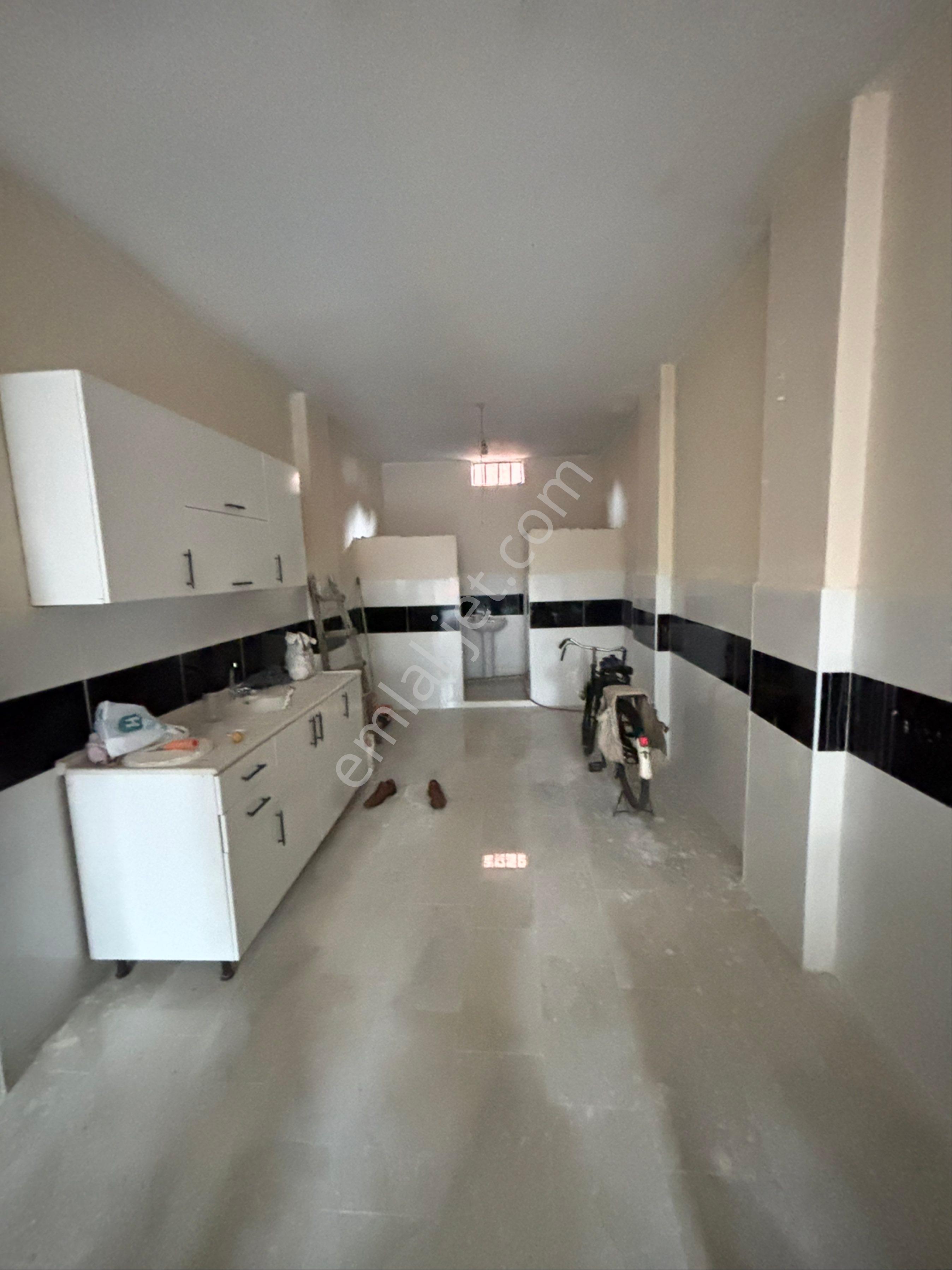 Turgutlu Pazar Cami Mevkisinde Kiralık Dükkan - Görsel 4