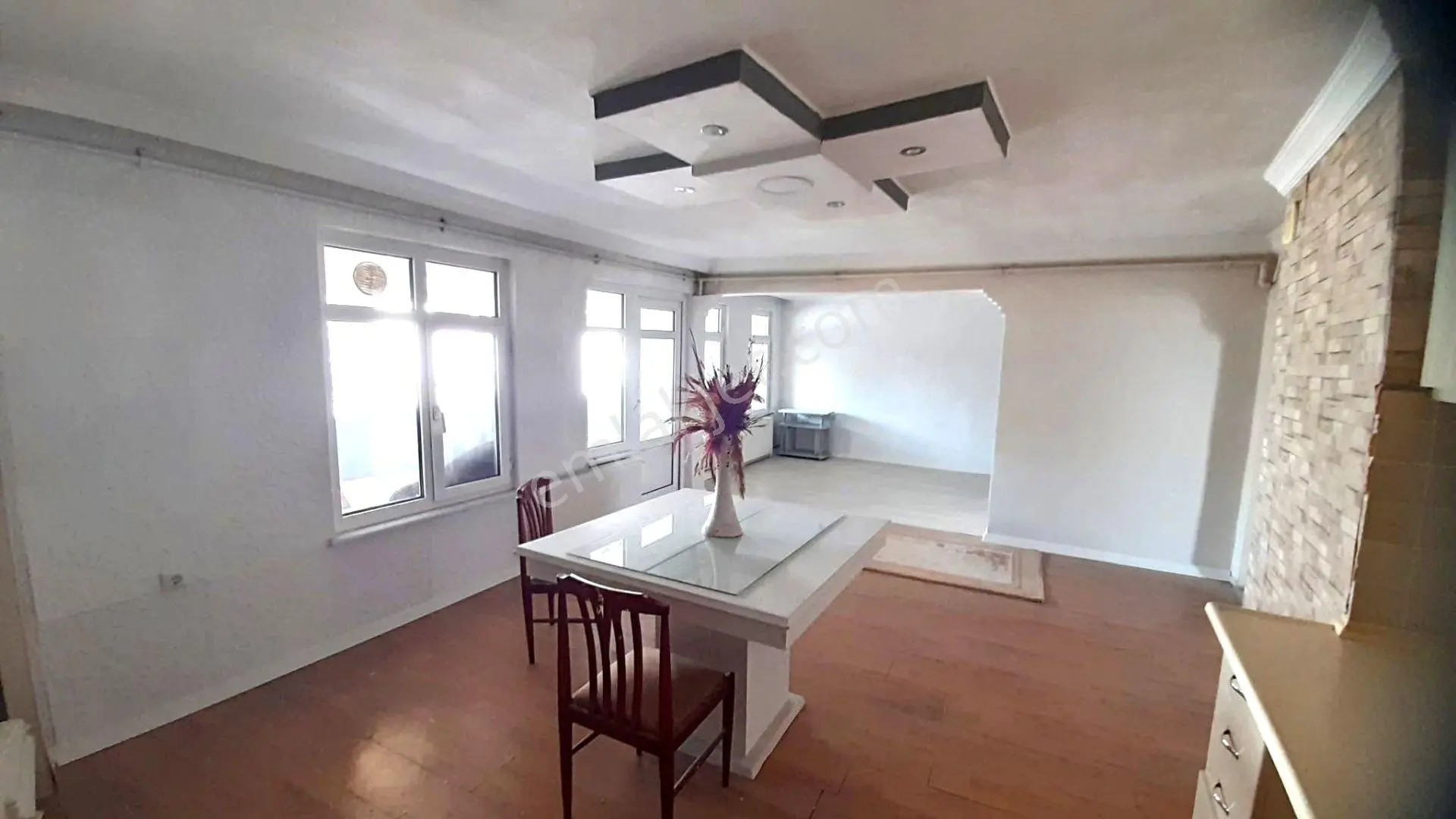 Erdem Emlak Ofisinden İlkadım / Cedit / Liman Mah Satılık 225m2 Daire - Görsel 2