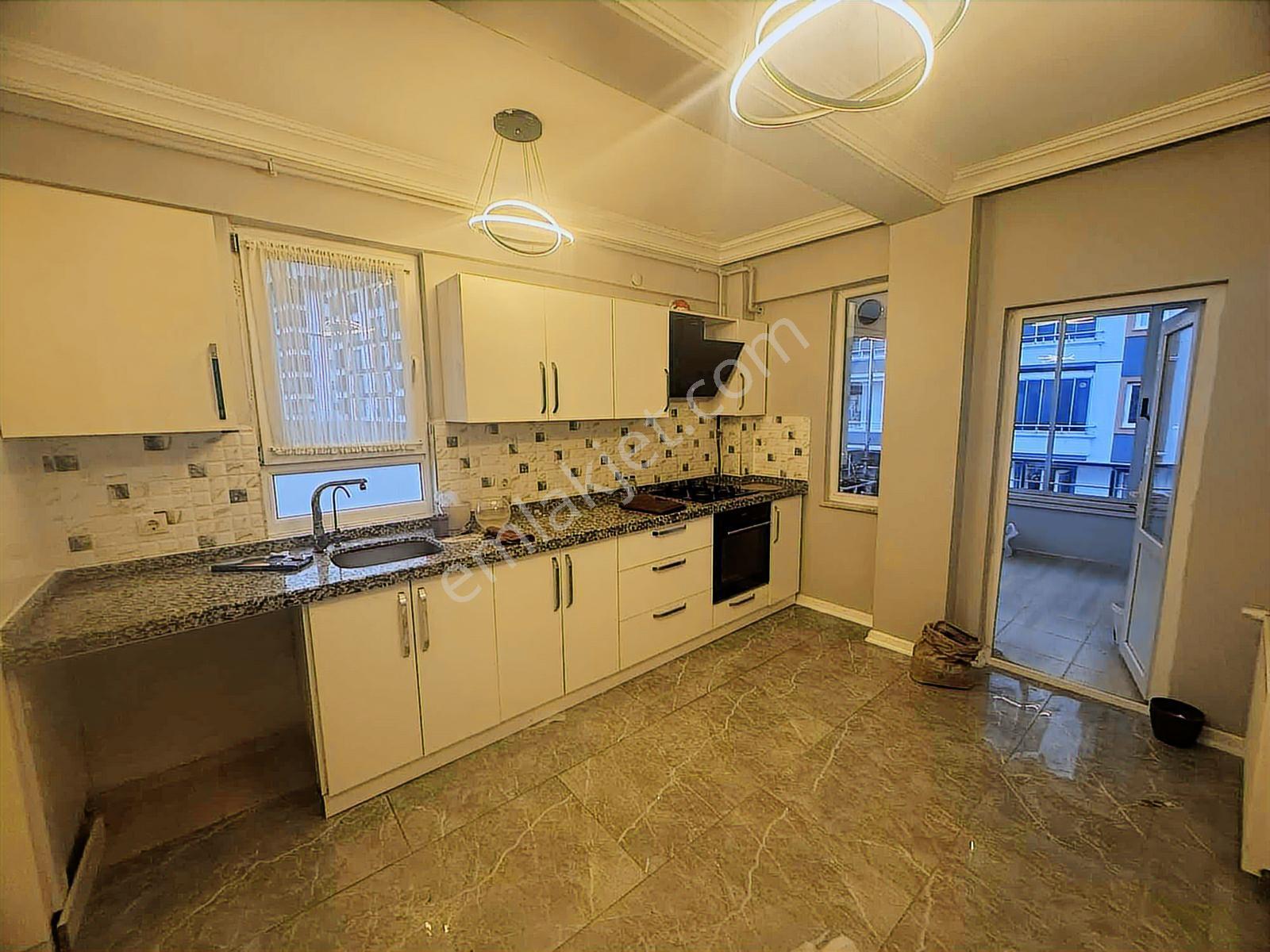 Bölgenin En Geniş Kiralık 3+1 Dairesi - Görsel 20