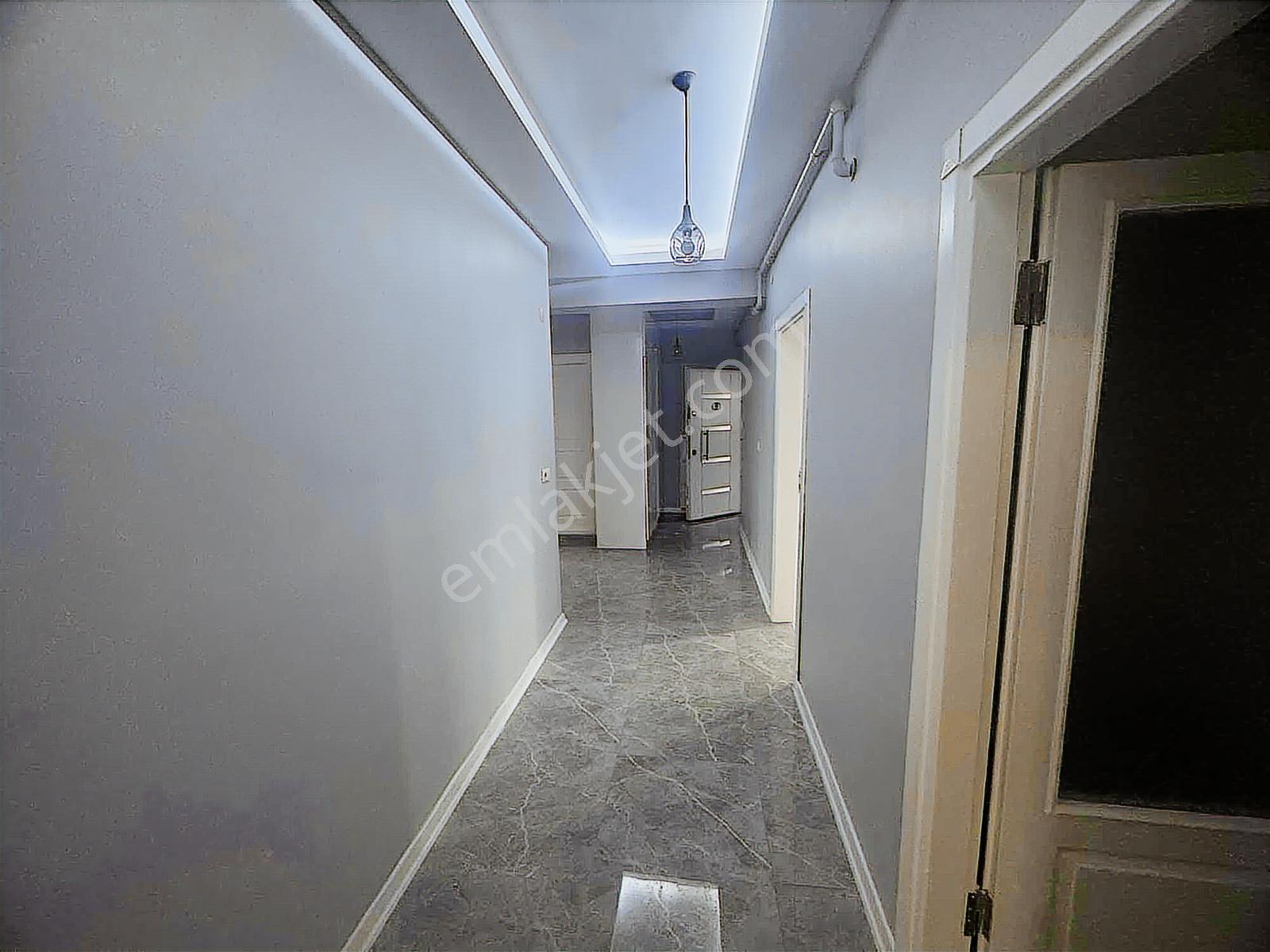 Bölgenin En Geniş Kiralık 3+1 Dairesi - Görsel 17