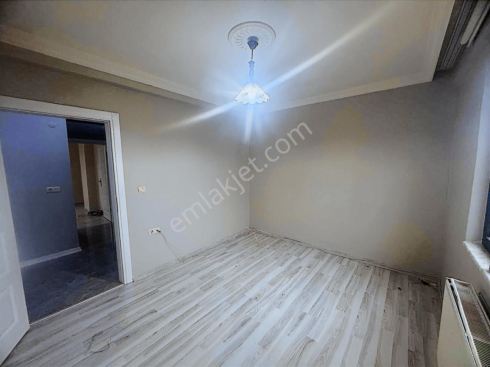 Bölgenin En Geniş Kiralık 3+1 Dairesi - Görsel 16