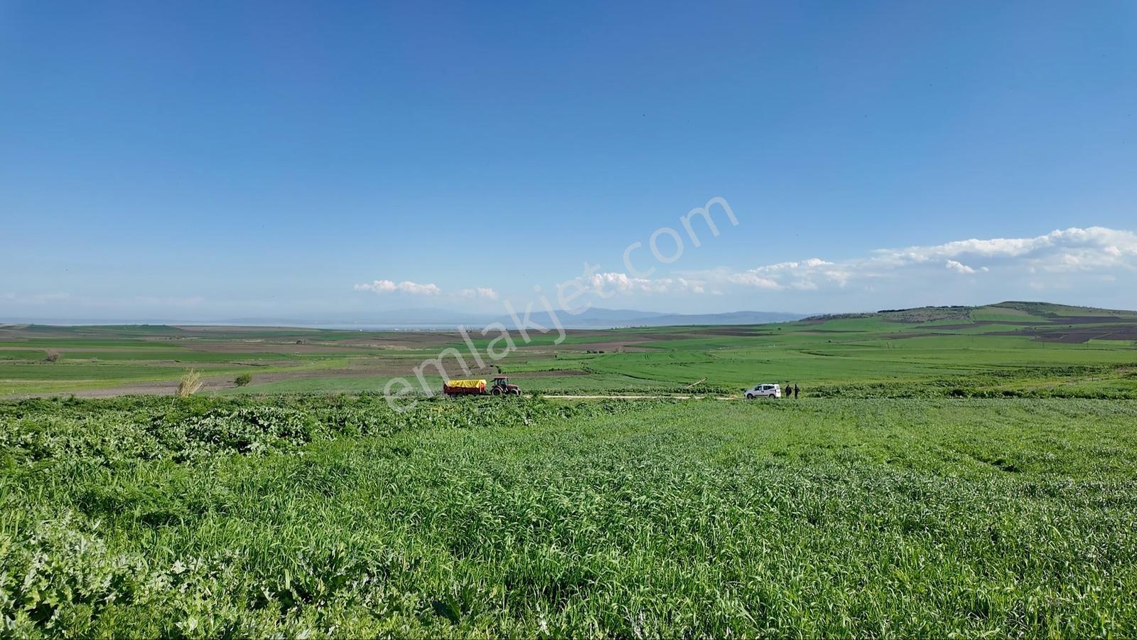 %50 İki Kat 539 M2 Göl Manzaralı Yan Yana 3 Arsa - Görsel 2