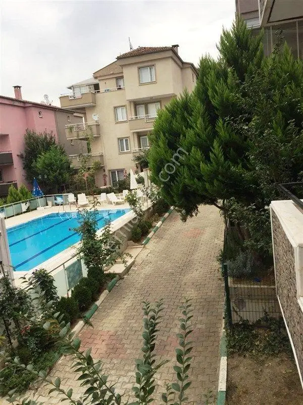 Bursa Nilüfer Beşevler Kültür Mah. Satılık 7+1 Havuzlu Triplex Villa 17.500.000 Tl