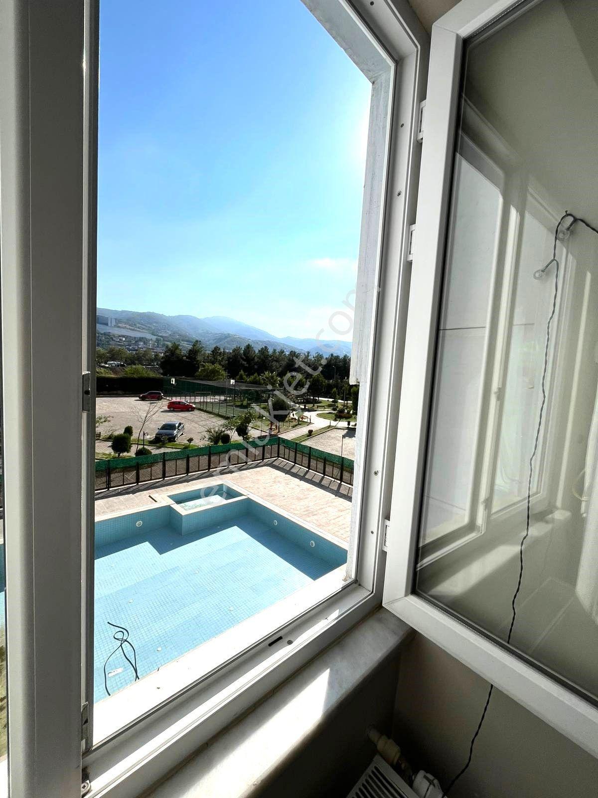 Erdem Emlak Ofisinden Satılık Derebahçede Satılık Site İçinde 3.kat 180 M2 Daire - Görsel 32