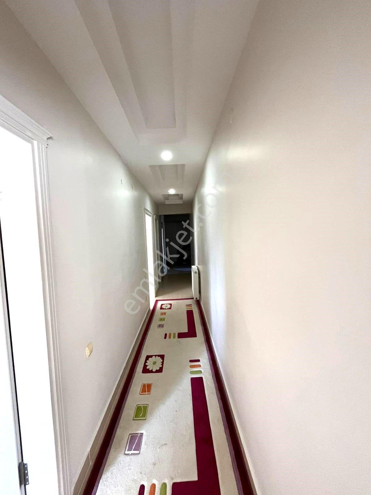 Erdem Emlak Ofisinden Satılık Derebahçede Satılık Site İçinde 3.kat 180 M2 Daire - Görsel 17