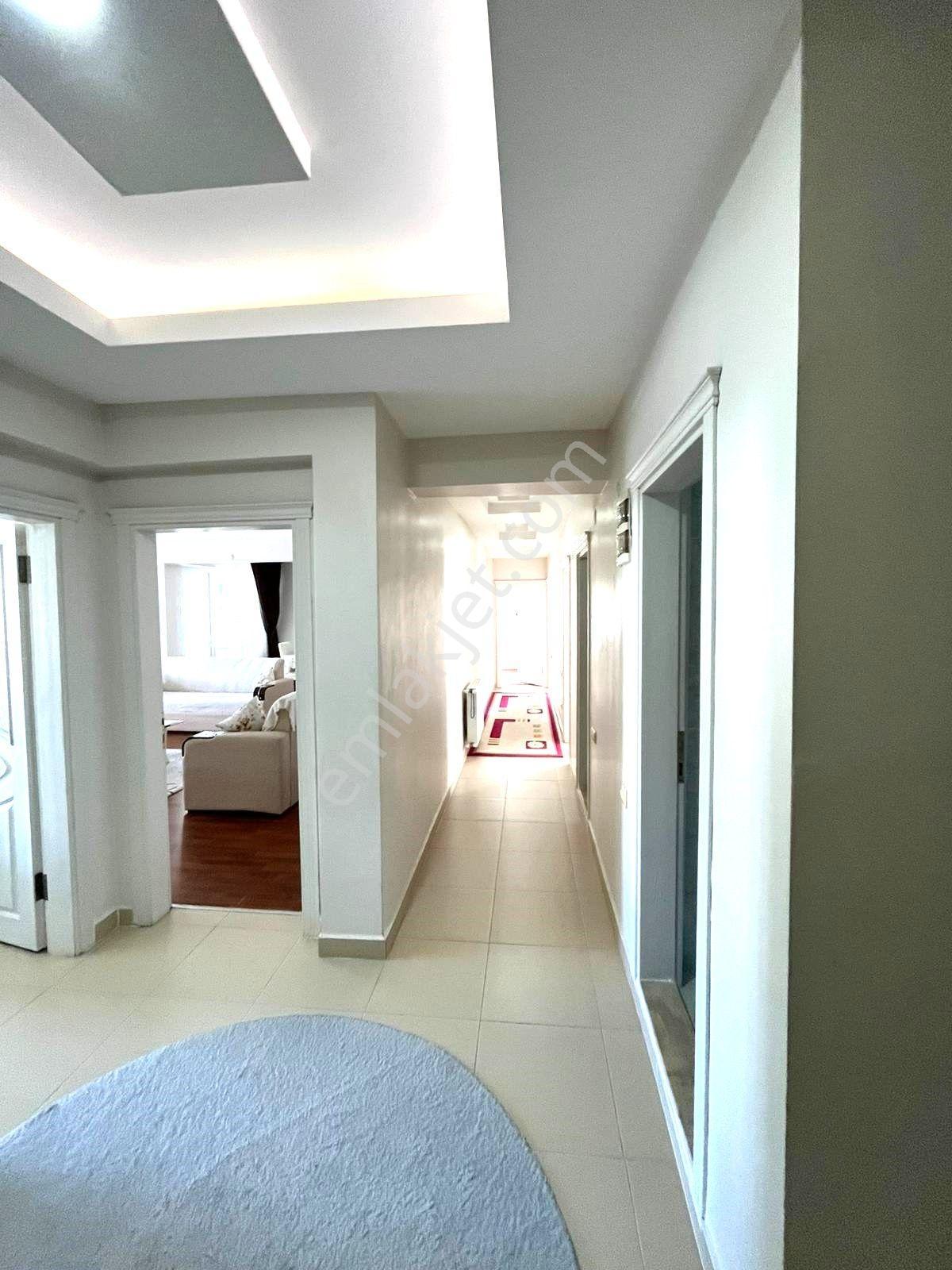 Erdem Emlak Ofisinden Satılık Derebahçede Satılık Site İçinde 3.kat 180 M2 Daire - Görsel 12