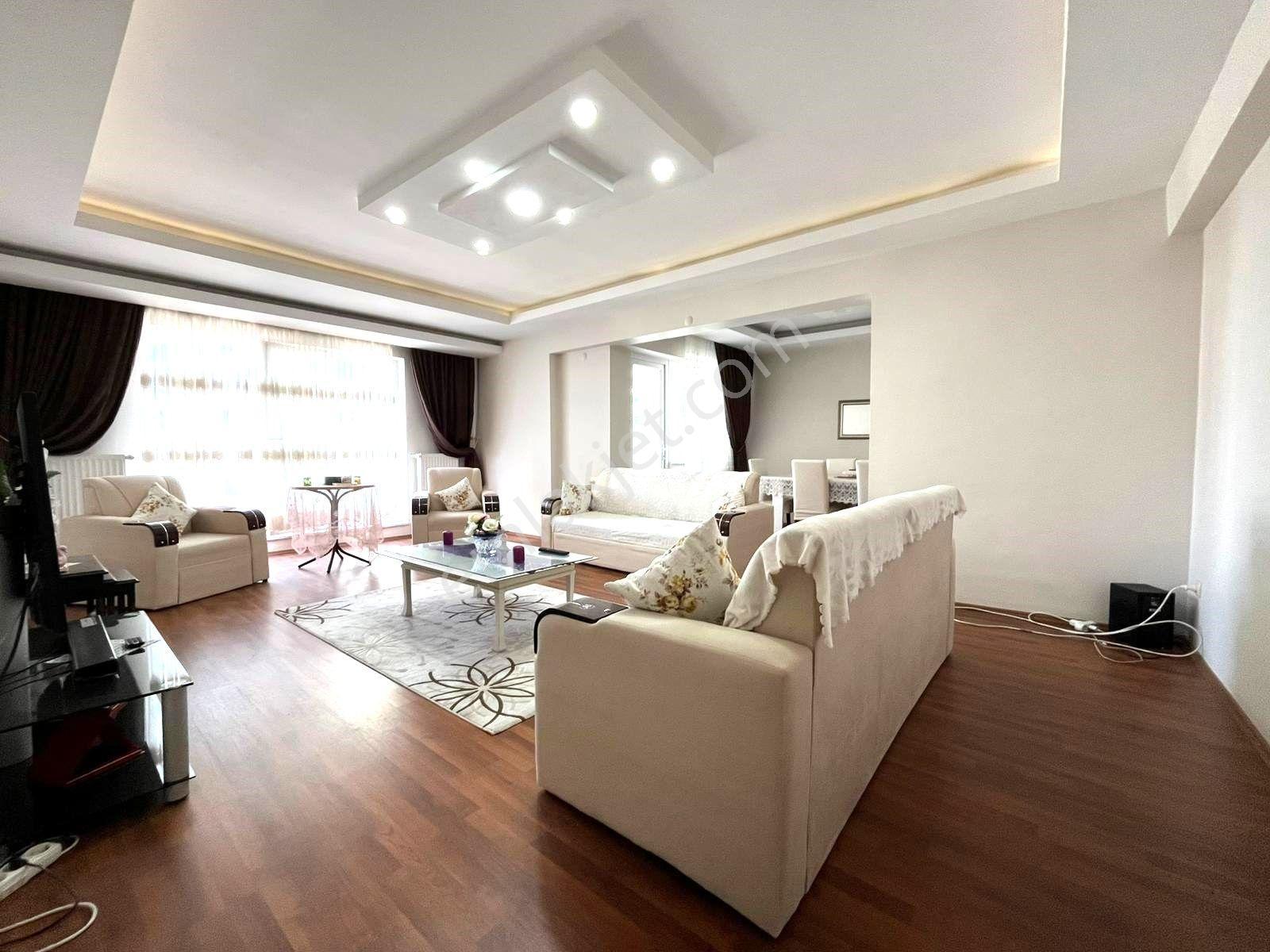 Erdem Emlak Ofisinden Satılık Derebahçede Satılık Site İçinde 3.kat 180 M2 Daire - Görsel 11