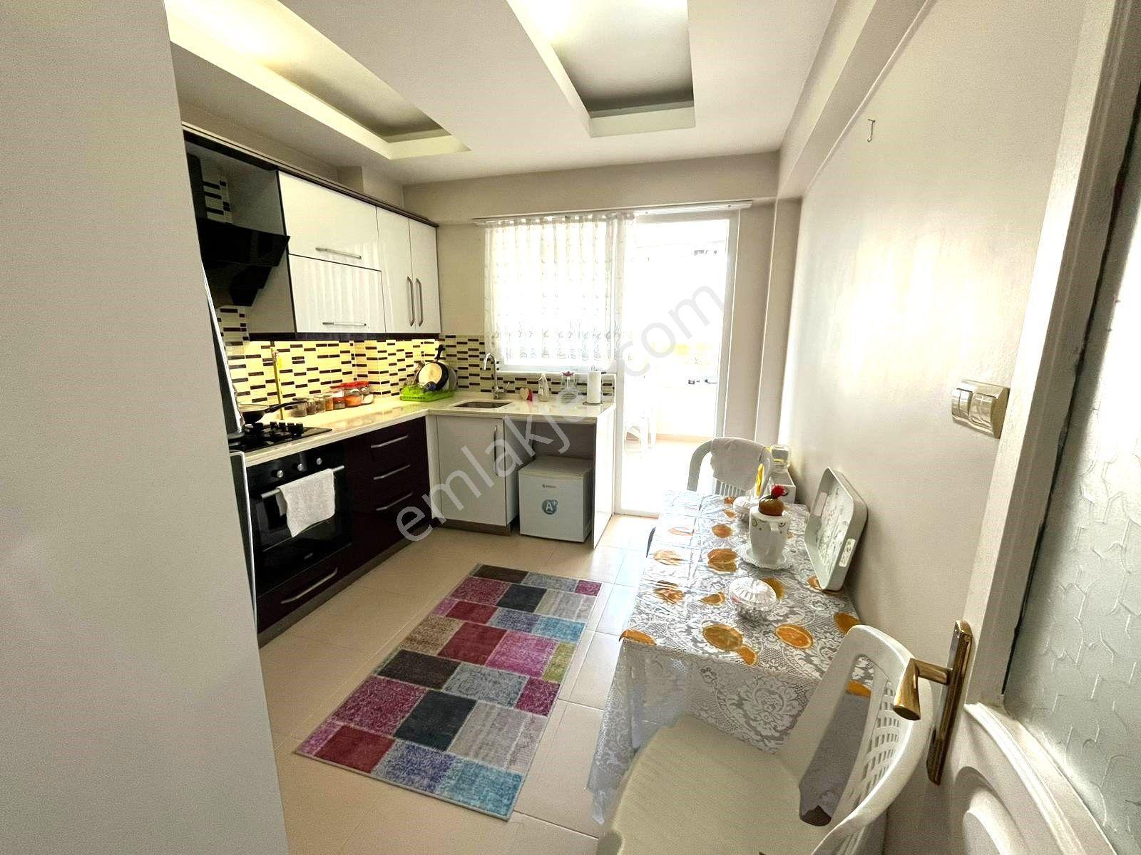 Erdem Emlak Ofisinden Satılık Derebahçede Satılık Site İçinde 3.kat 180 M2 Daire - Görsel 9
