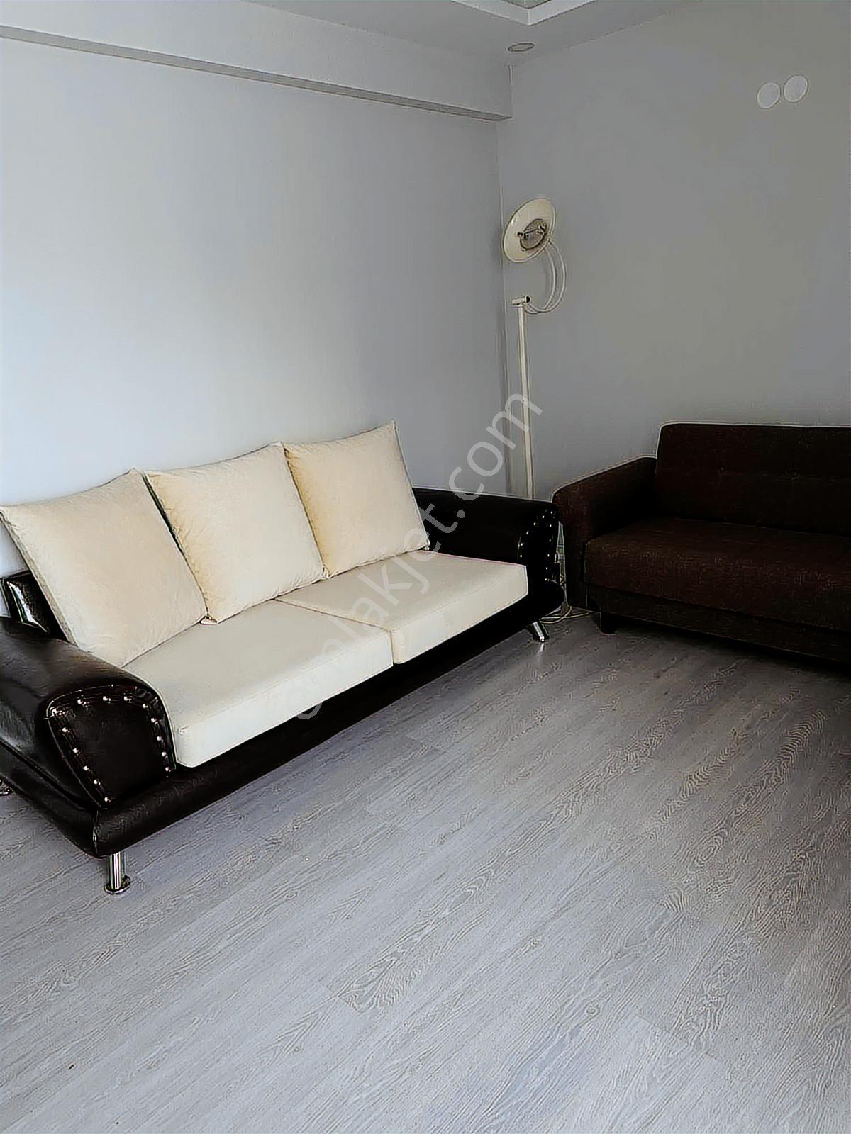 Bornova Merkez Yakını Eşyalı 1+1 Sıfır Daire - Görsel 14