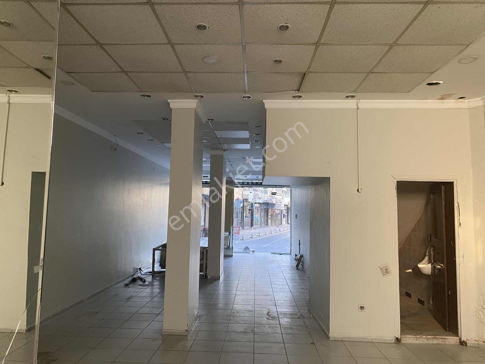 Kuyumcular Sokağında Kiralık Dükkan - Görsel 5