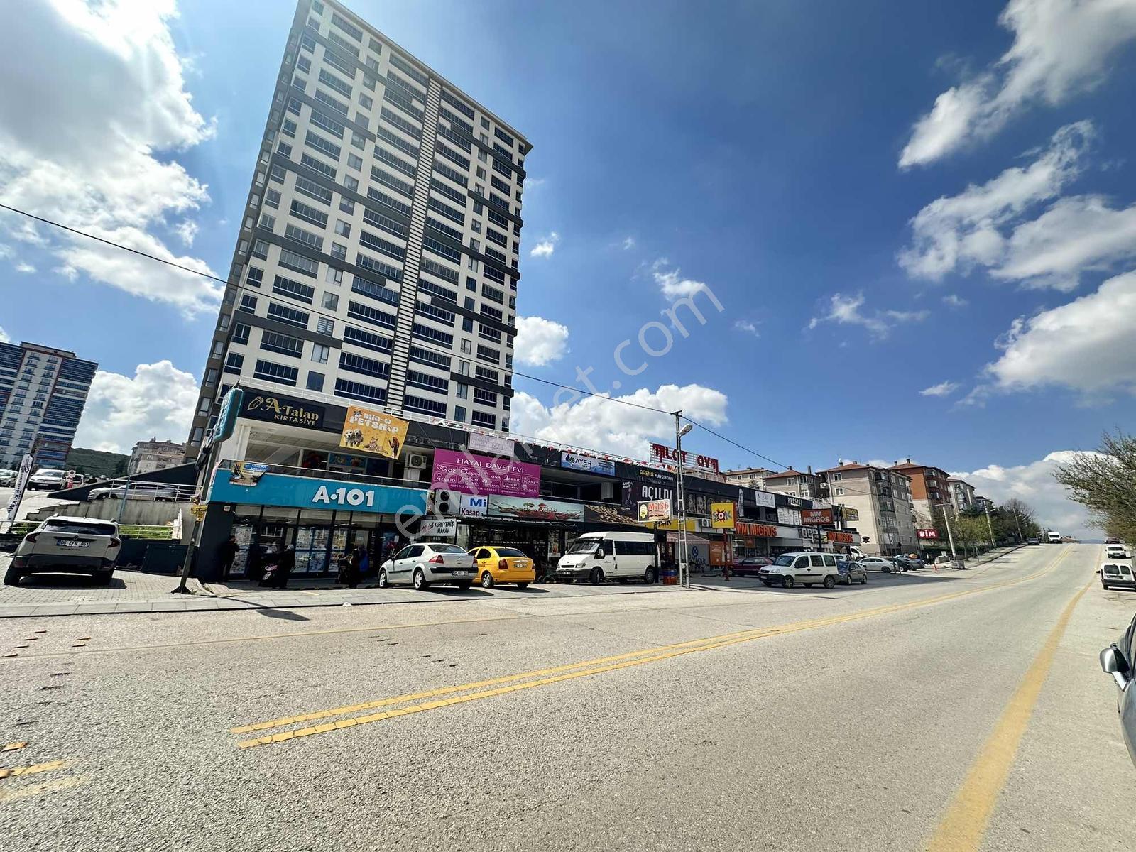 Milat Avm De Satılık Katta Cadde Cepheli Dükkan