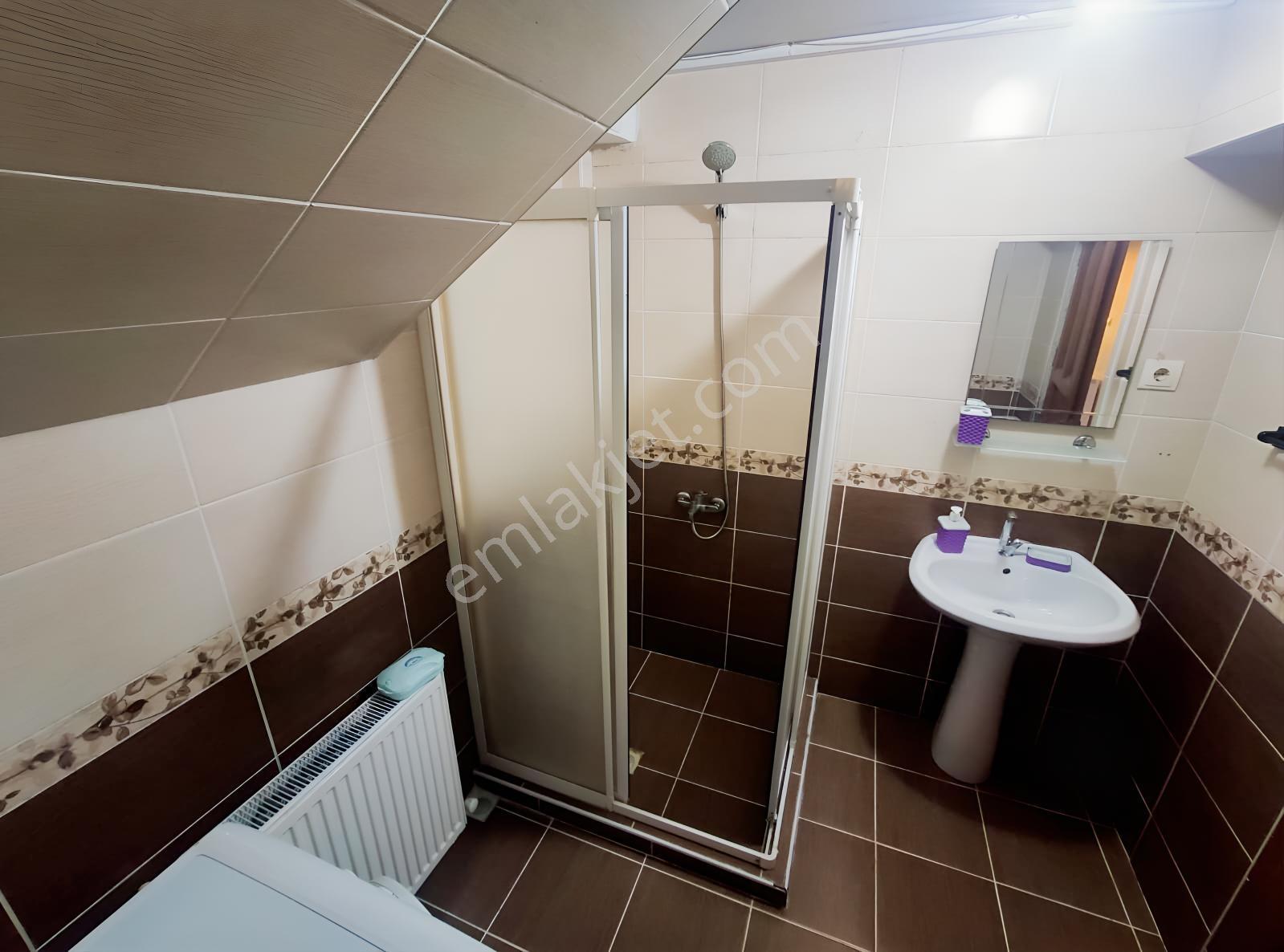 Serdivan Beşköprüde Full Eşyalı, Balkonlu 1+1 Kiralık Daire - Görsel 10
