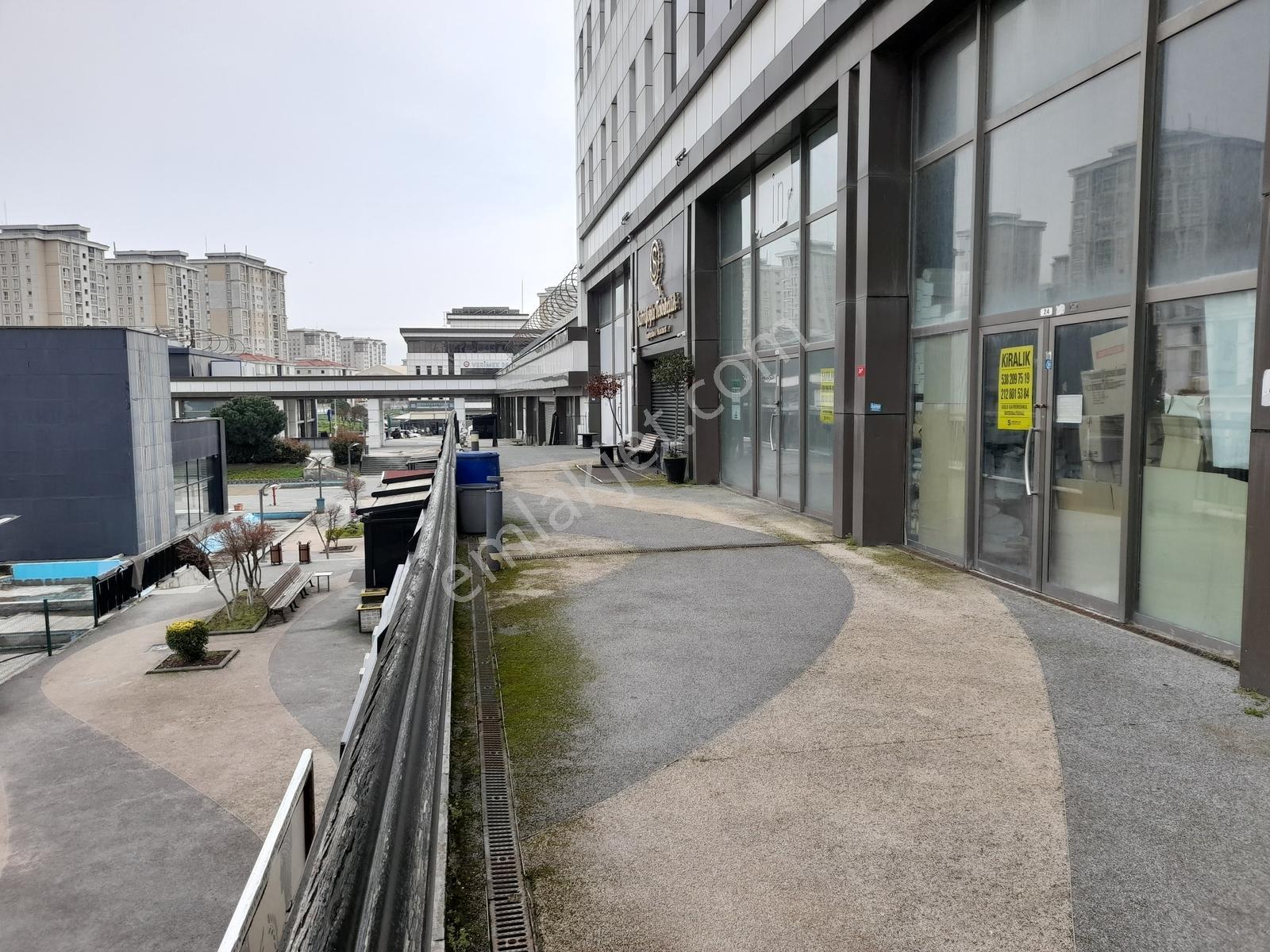 Bahçekent Ticaret Merkezinde Yüksek Tavan 50 M2(dükkan) - Görsel 2
