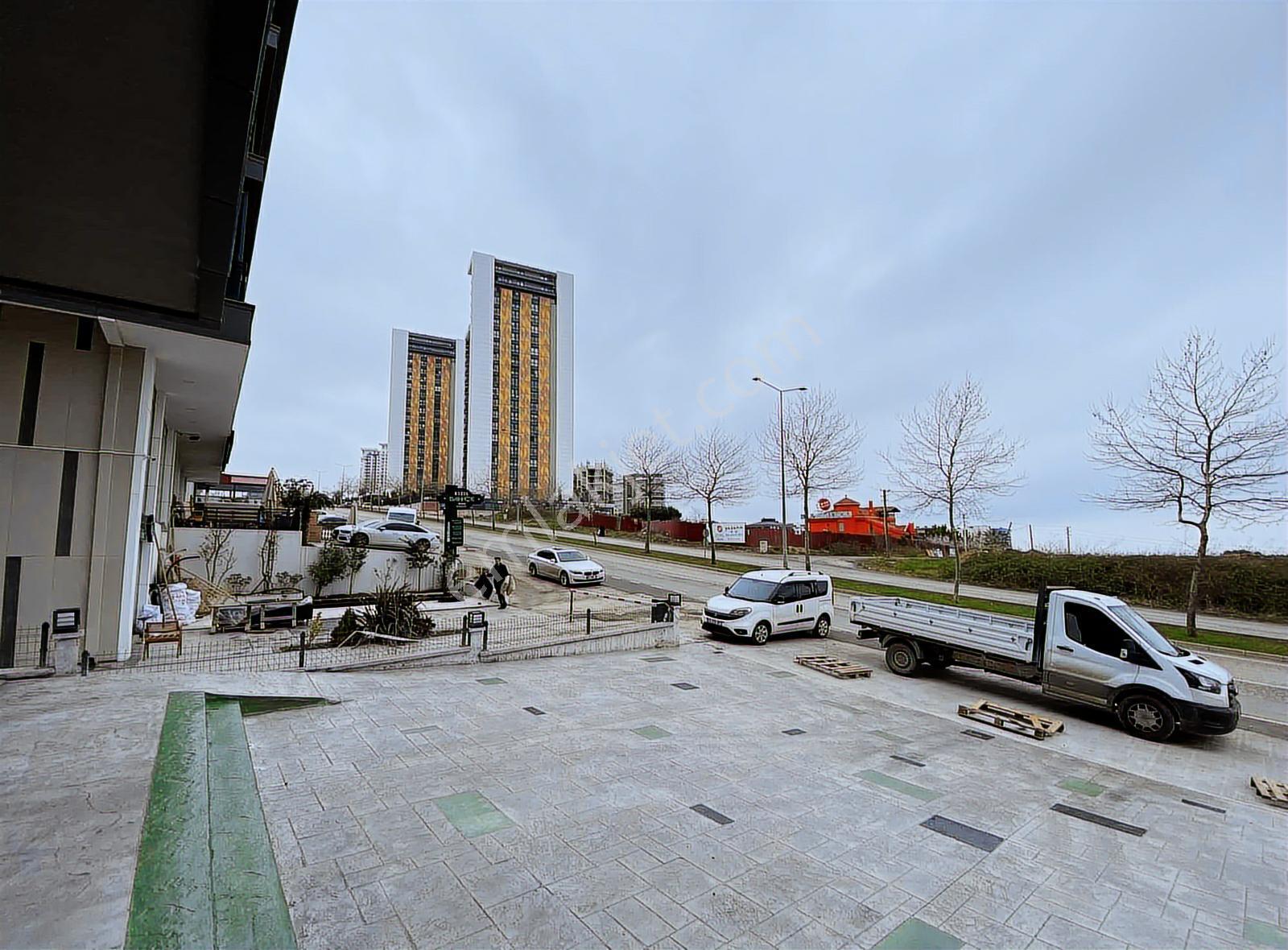 Alaçam Cadde Cephe 360 M² Bahçeli Yüksek Tavanlı Kiralık Dükkan - Görsel 3