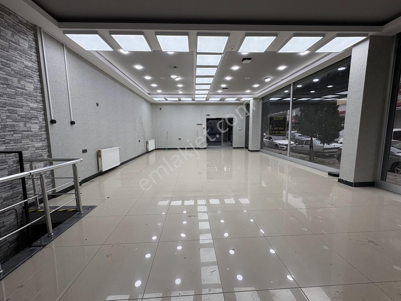 Bağcılar Kirazlı Mahallesi 250m2 Dekorasyonlu Dükkan-mağaza - Görsel 8