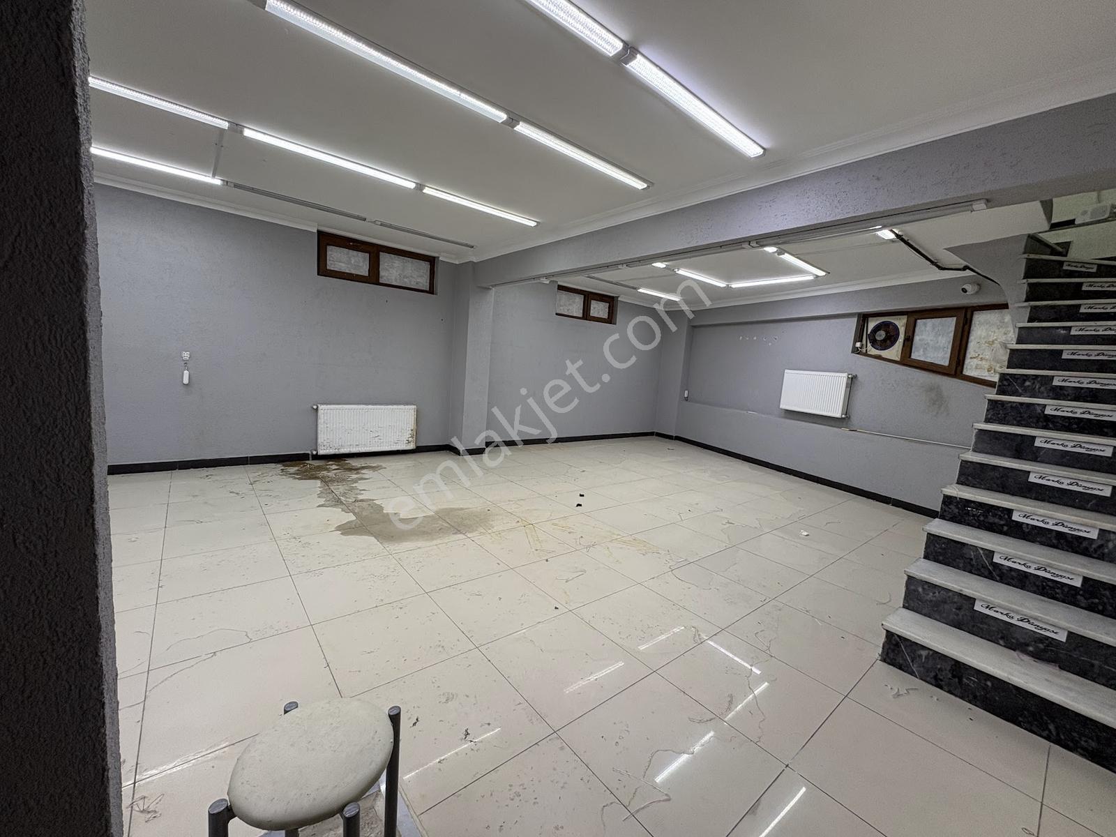 Bağcılar Kirazlı Mahallesi 250m2 Dekorasyonlu Dükkan-mağaza - Görsel 14