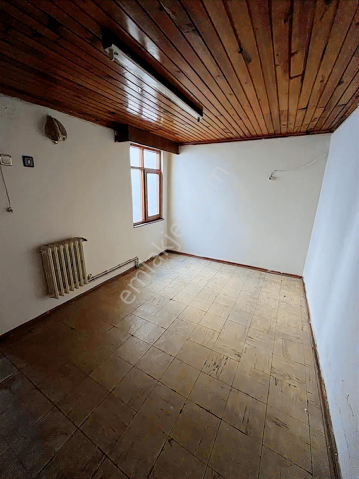 İzmit Veliahmet Cumhuriyet Parkı Yakını 5+2 Kiralık Daire - Görsel 23