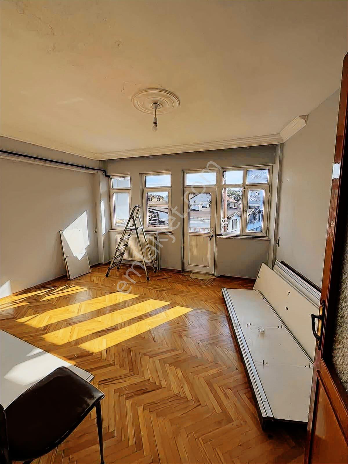 İzmit Veliahmet Cumhuriyet Parkı Yakını 5+2 Kiralık Daire - Görsel 33