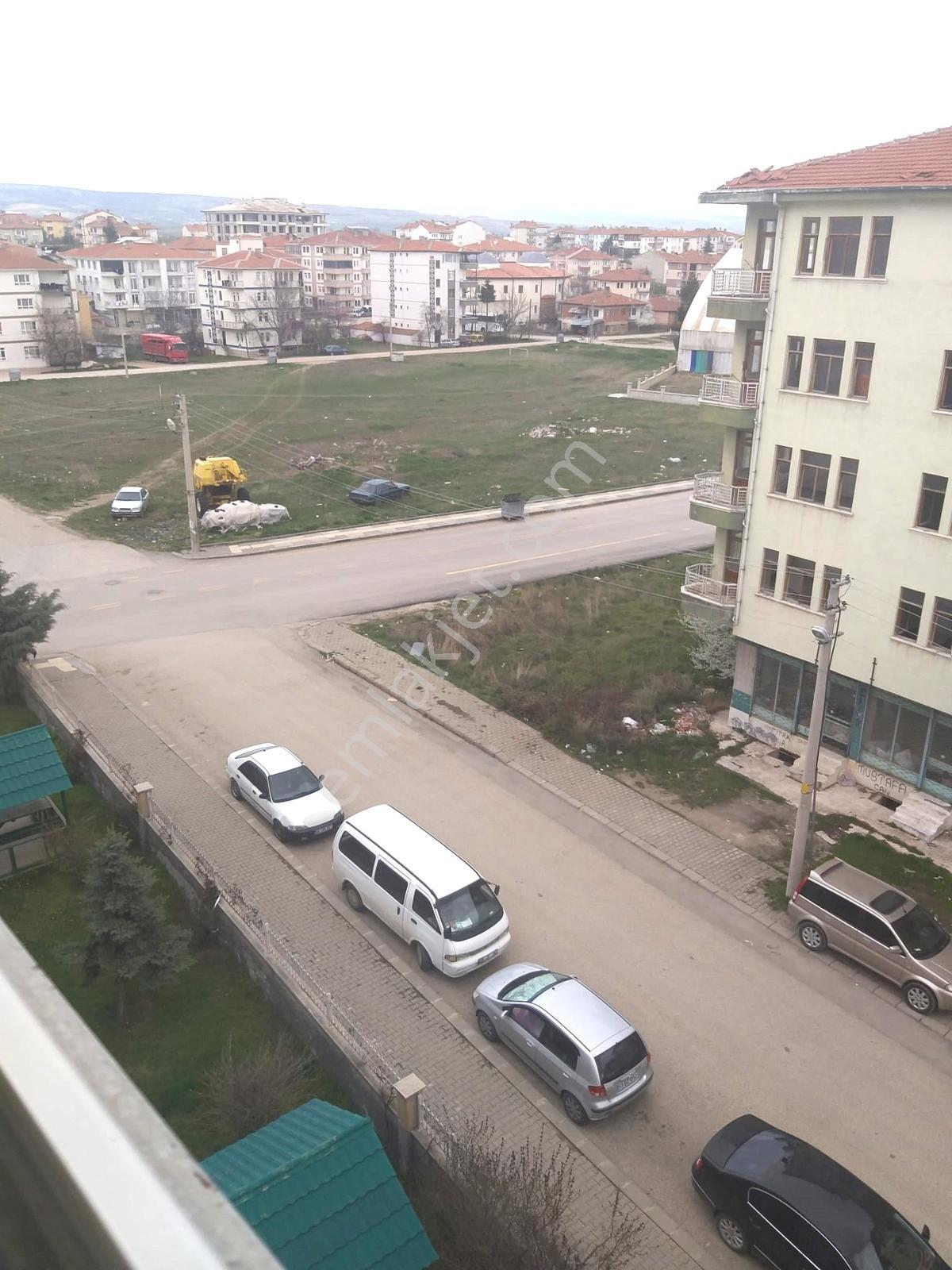 Çubuk/bekiryılmaz/ilköğretimokul/yanında/katta/3+1+kiler/katta