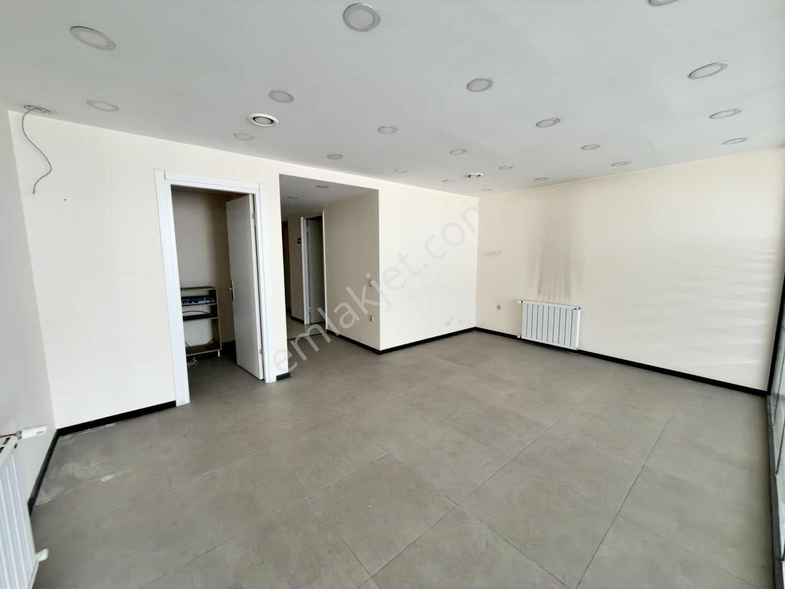 Altın Emlak'tan Cumhuriyet Caddesi'nde 6 Katlı Kiralık İş Yeri - Görsel 21