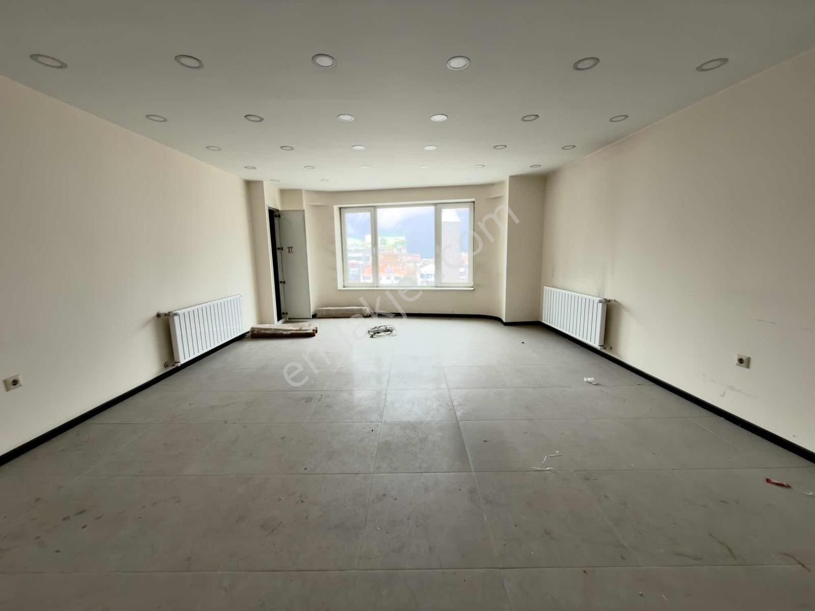Altın Emlak'tan Cumhuriyet Caddesi'nde 6 Katlı Kiralık İş Yeri - Görsel 22