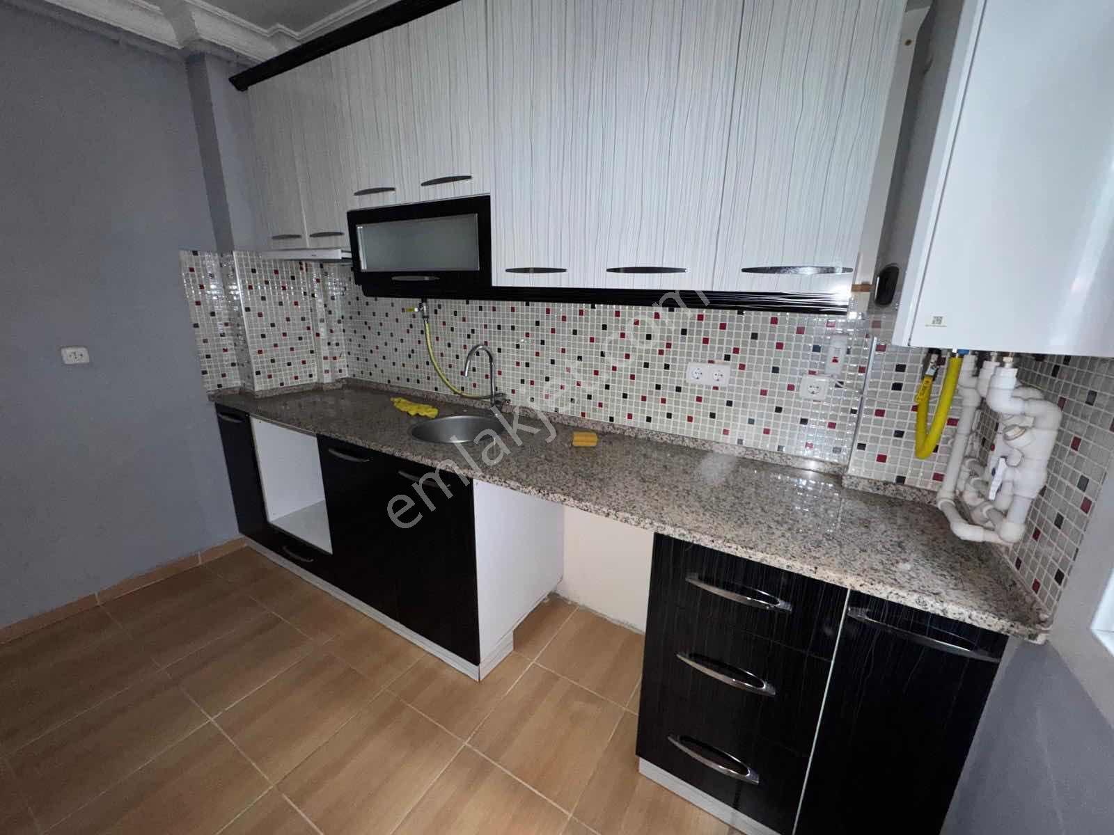 Türker Emlak L 2+1 80m² , A.mutfak , Doğalgazlı , Yeni Bina - Görsel 14