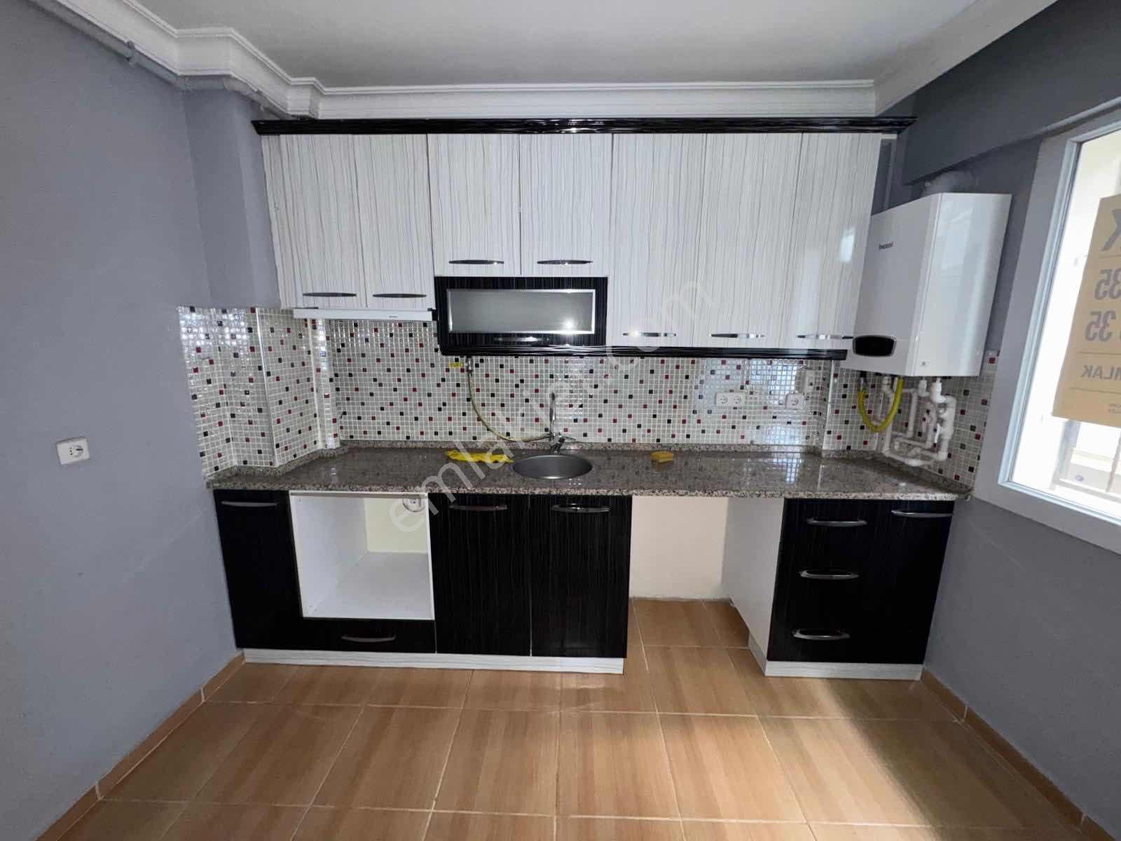 Türker Emlak L 2+1 80m² , A.mutfak , Doğalgazlı , Yeni Bina - Görsel 24