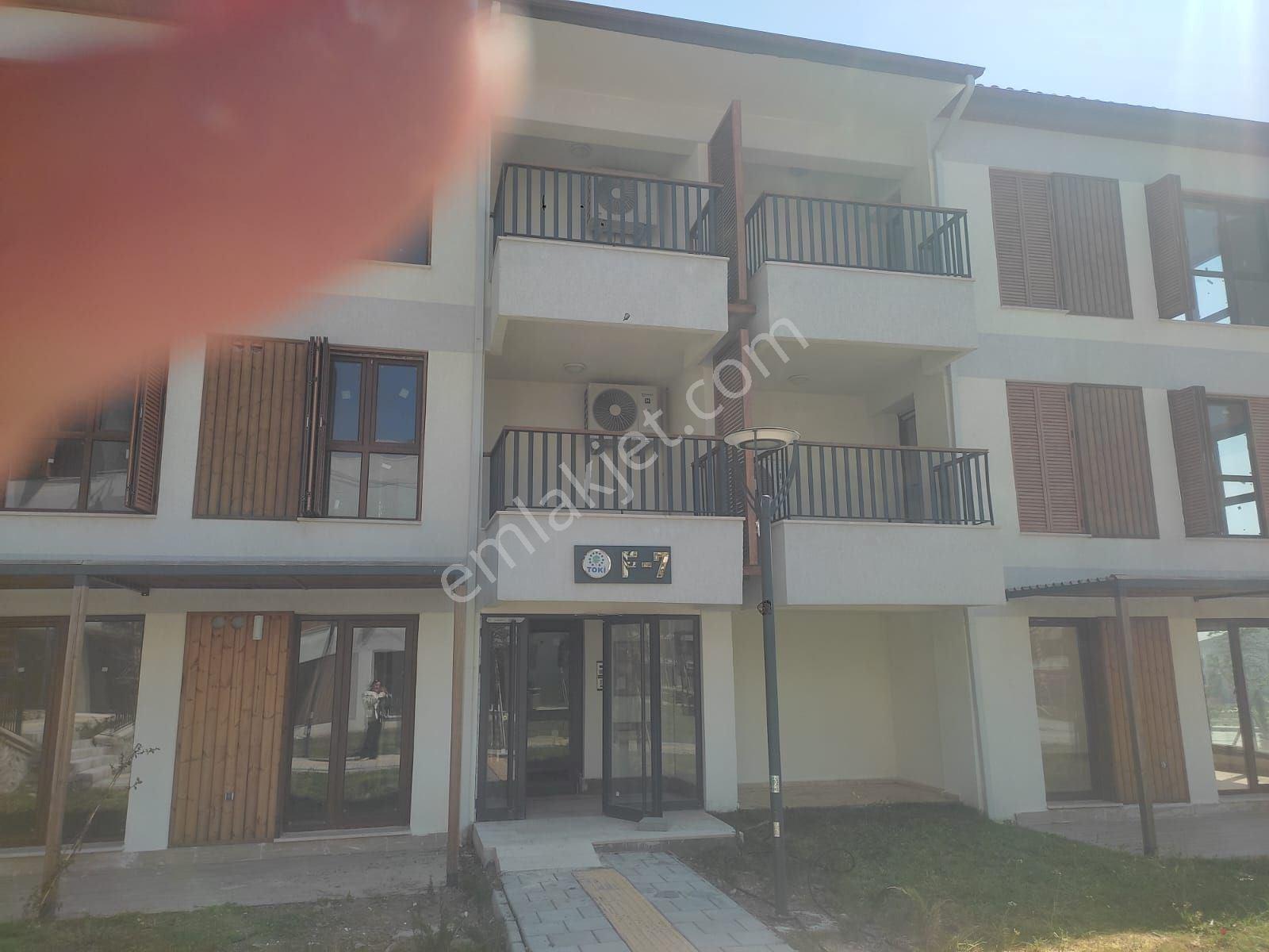 Müjgan Emlaktan Köyceğiz Tokide Kiralık 2+1 Daire - Görsel 3