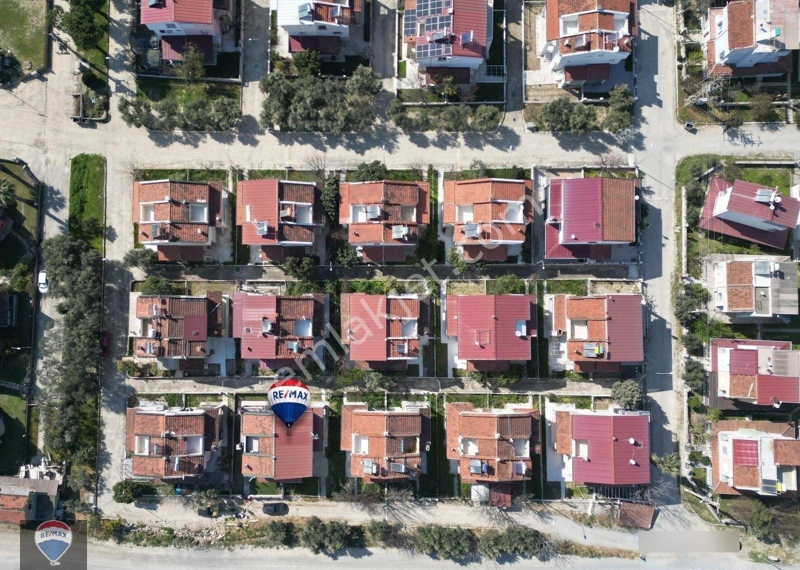 Kuşadası Pınarkent Sitesinde 4+1 Bahçeli Tripleks Villa |düşler Yakası Sahile 500 M | Yeni Tadilatl - Görsel 12